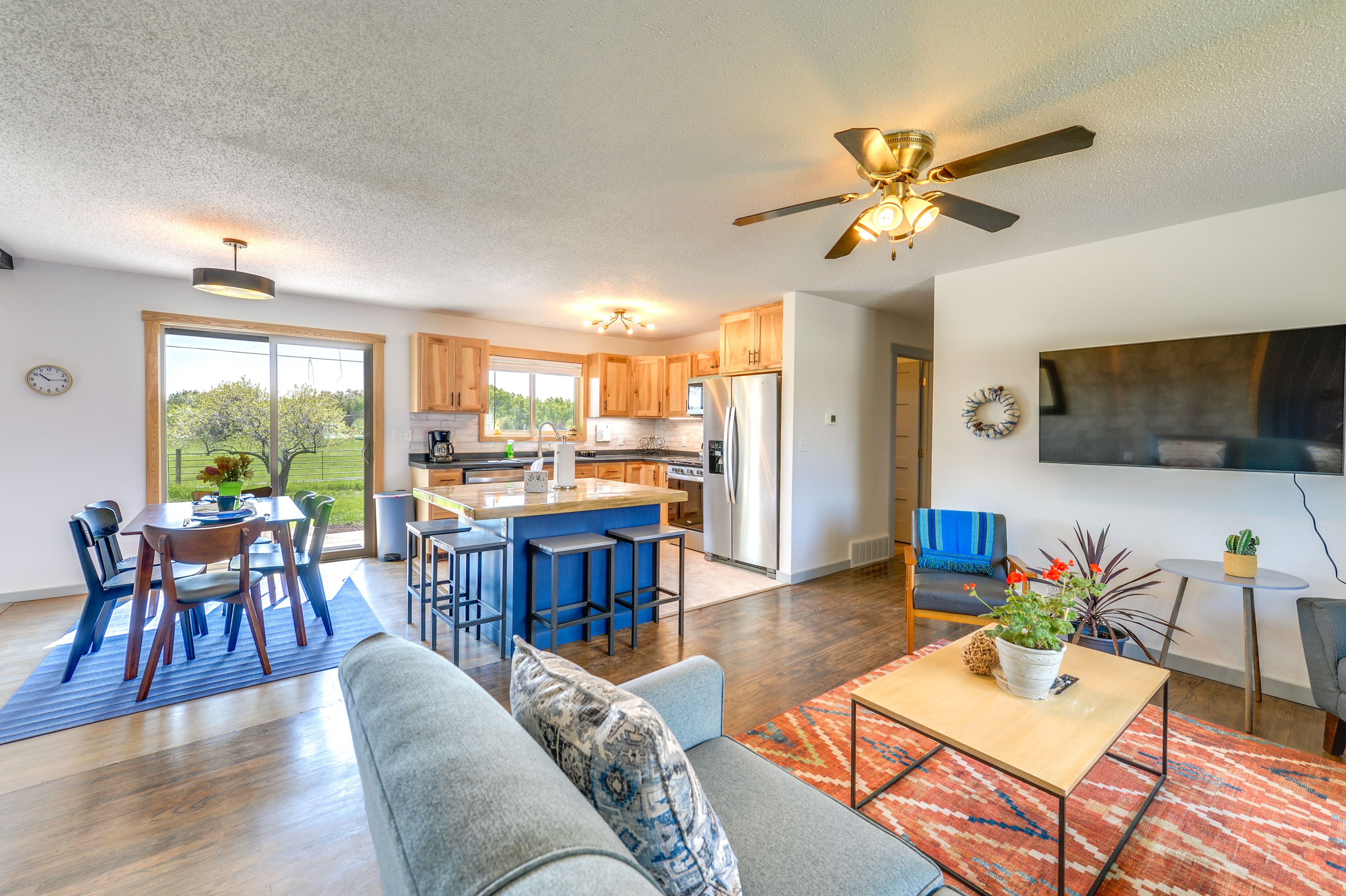 Lander Vacation Rental | 4BR | 2BA | 1,118 Sq Ft | 2 Steps Required
