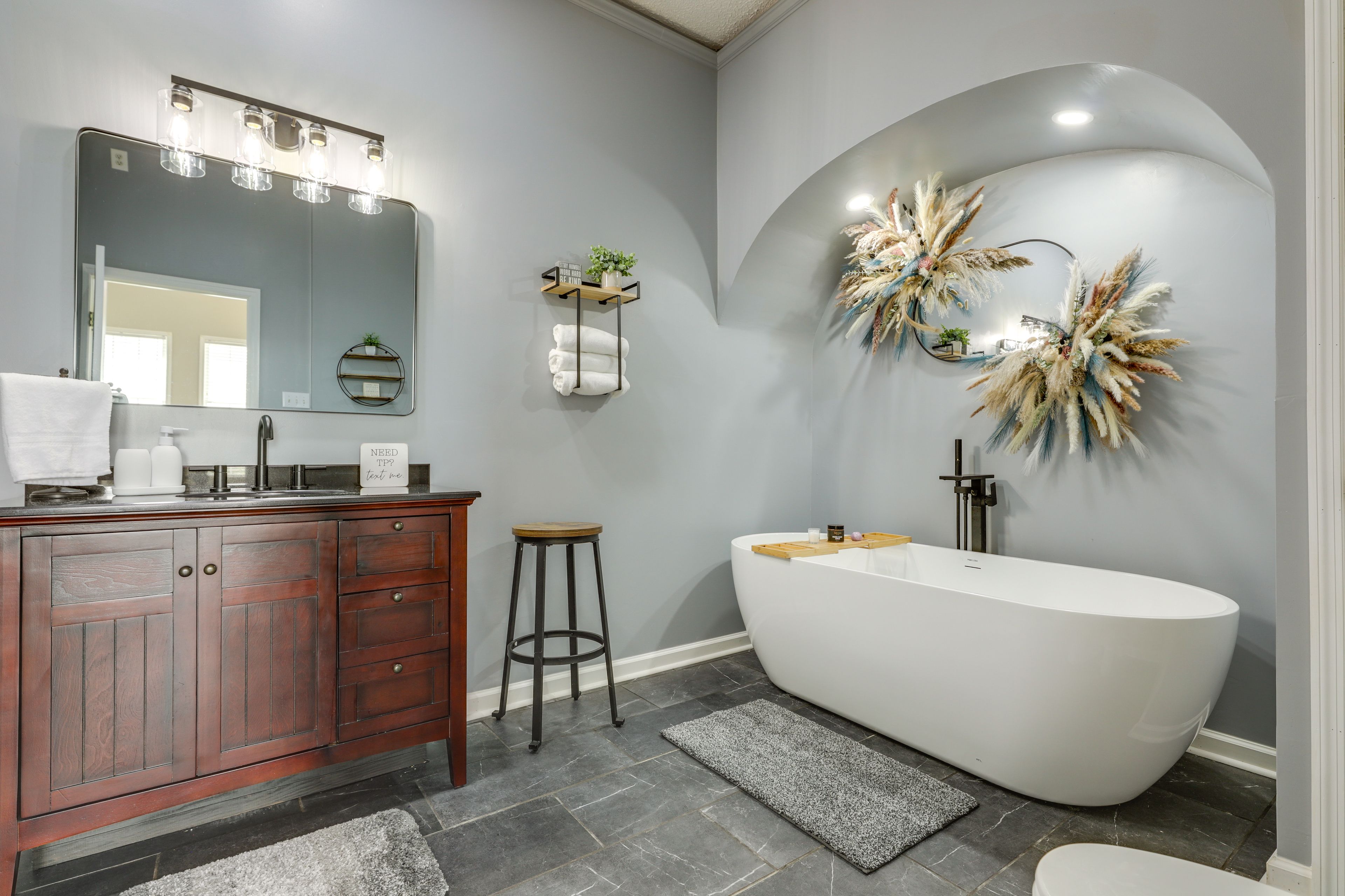 Bathroom | Complimentary Toiletries | 1st Floor