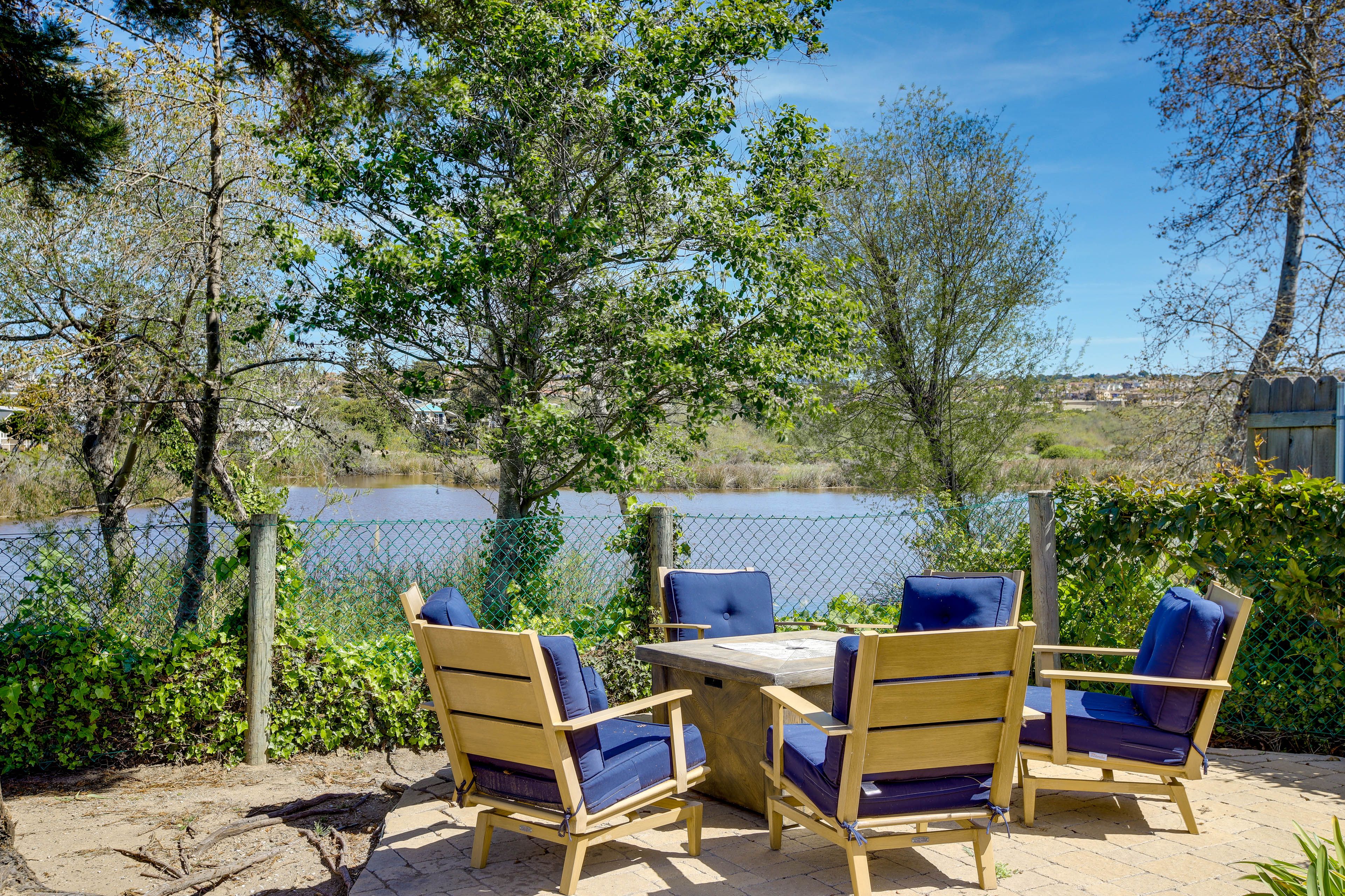 House Exterior | Gas Fire Pit | Lake View