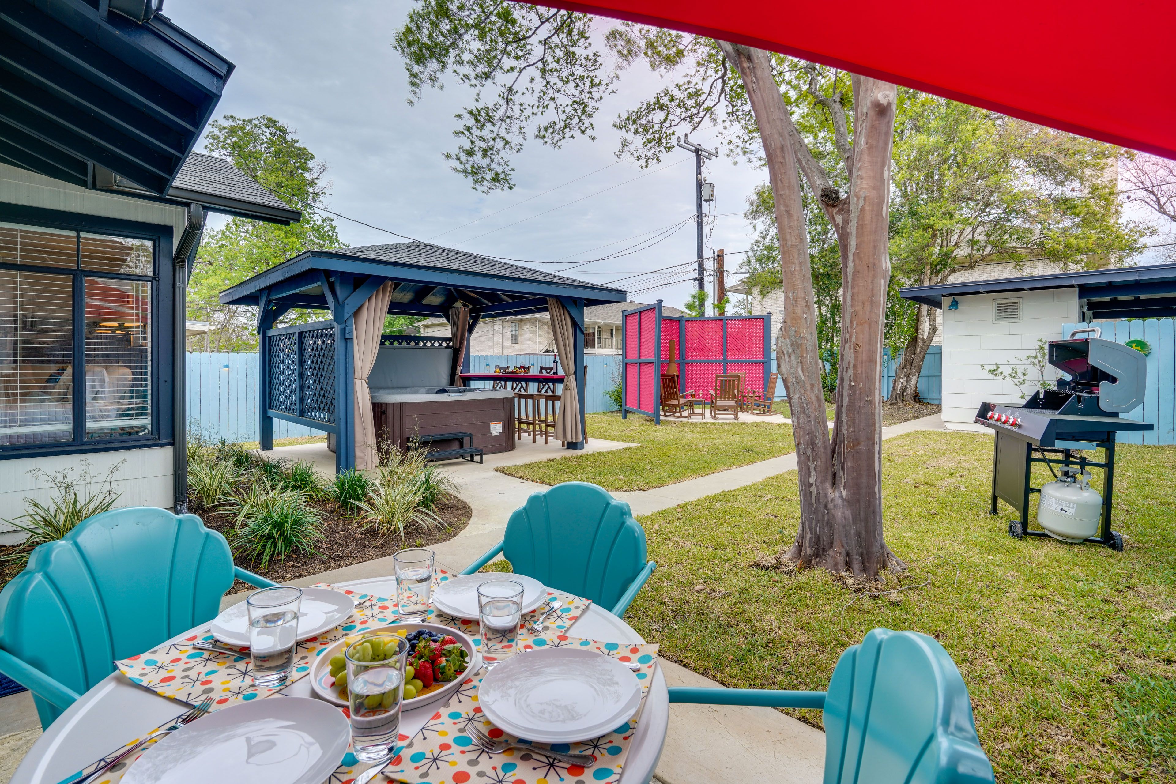 Backyard | Private Hot Tub | Gas Grill | 1,000 Sq Ft