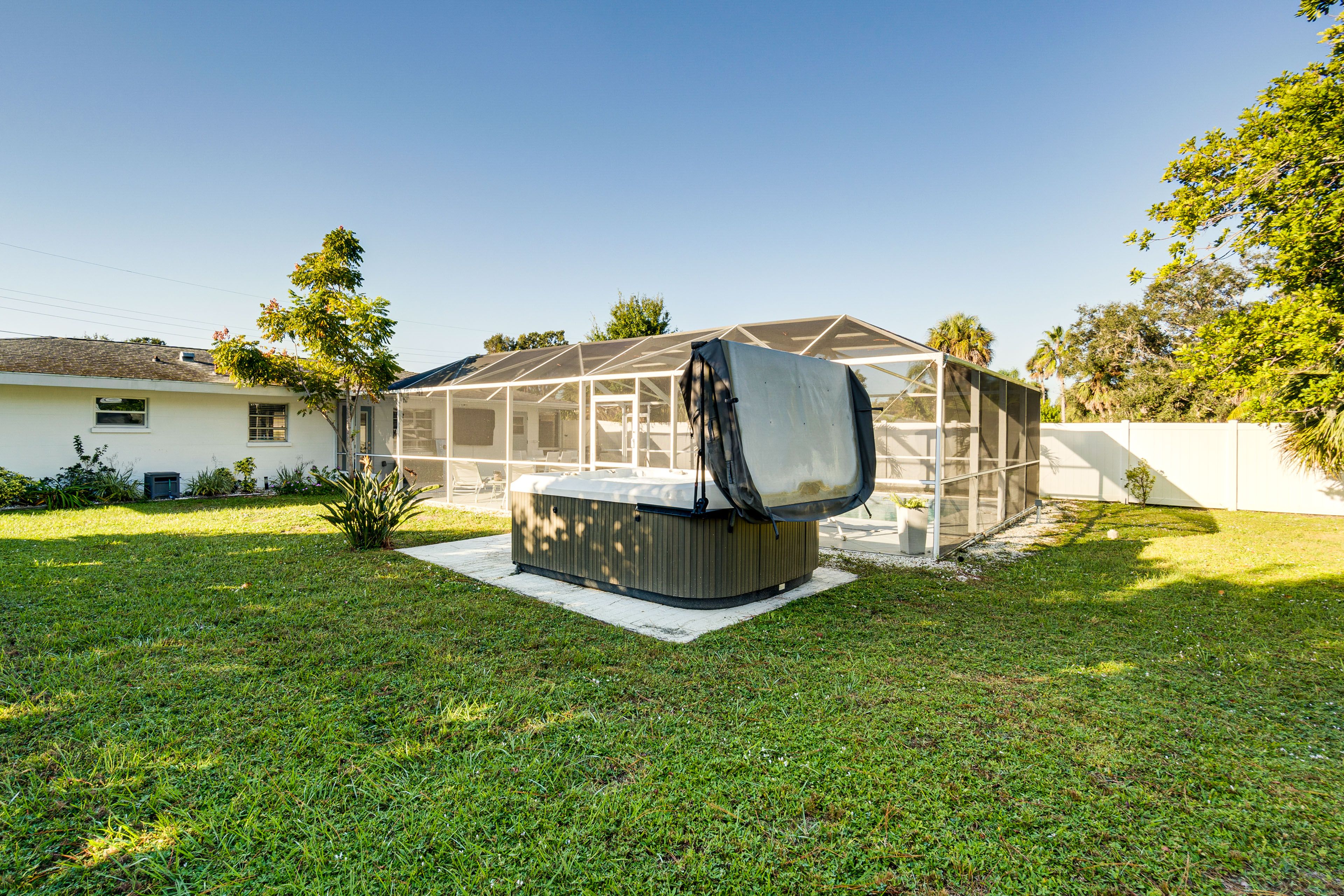 Patio | Hot Tub