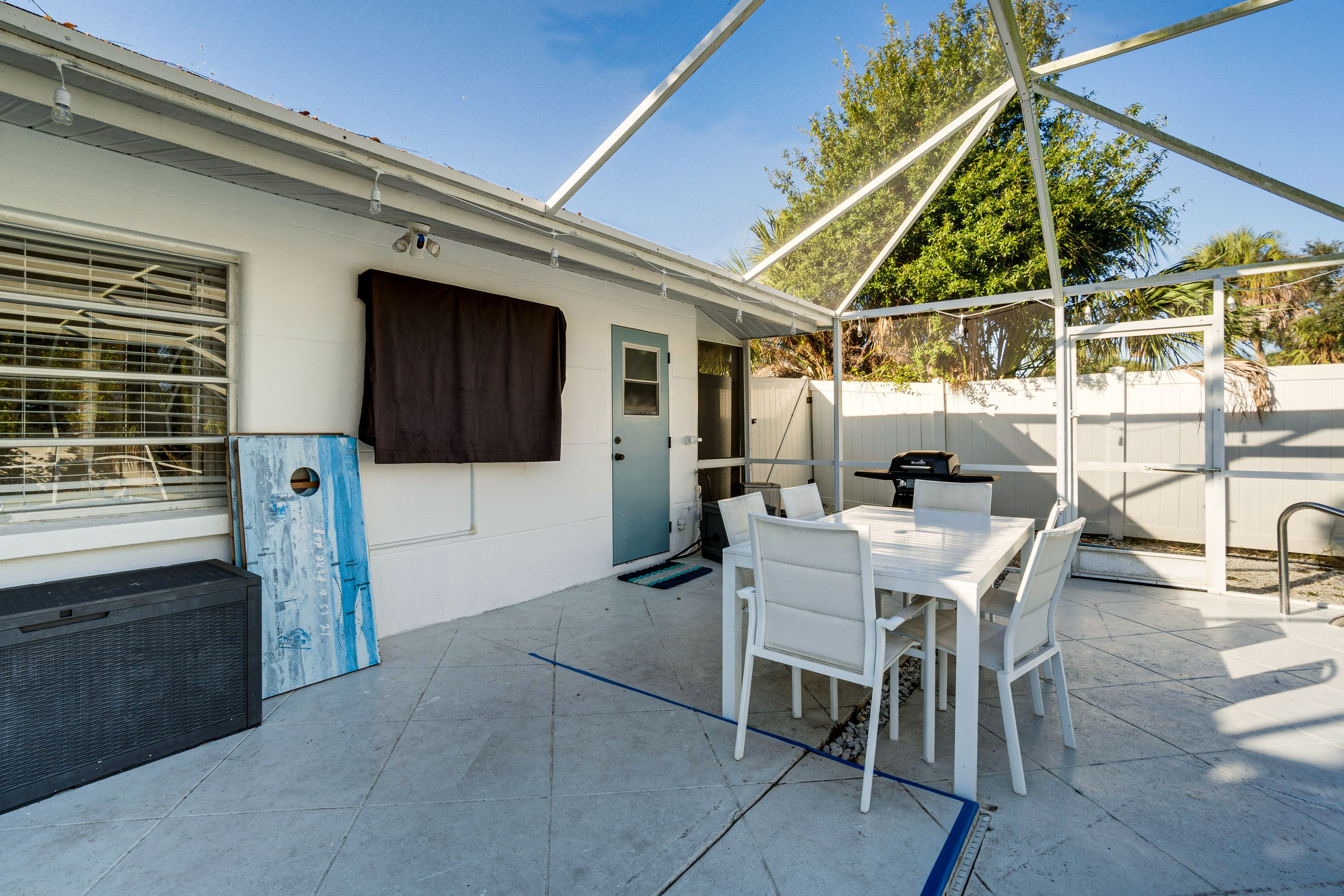 Screened Lanai | Outdoor Pool (3'-7') | Gas Grill | Dining Area