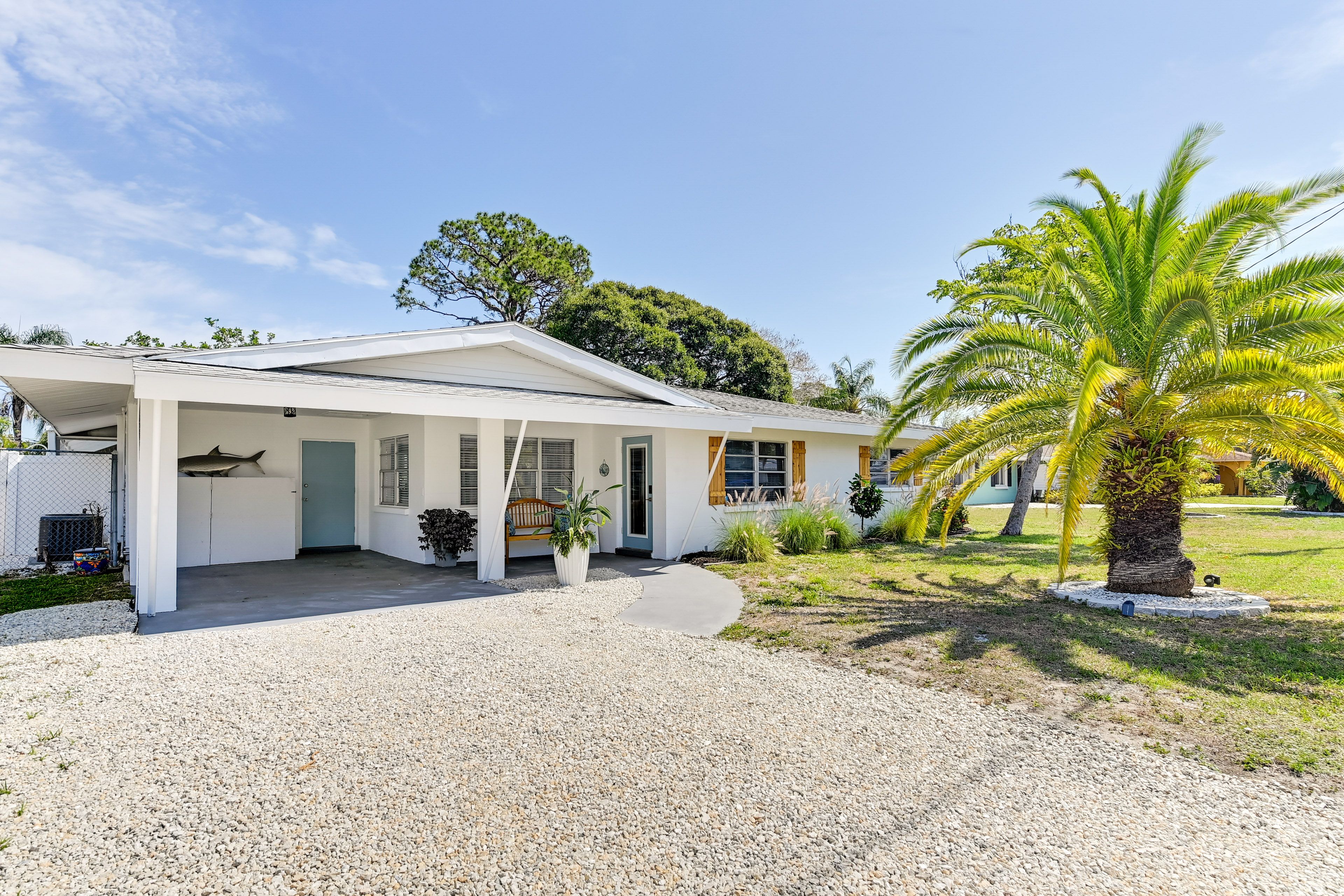 Parking | Carport (1 Vehicle) | Driveway (3 Vehicles) | RV/Trailer | Street