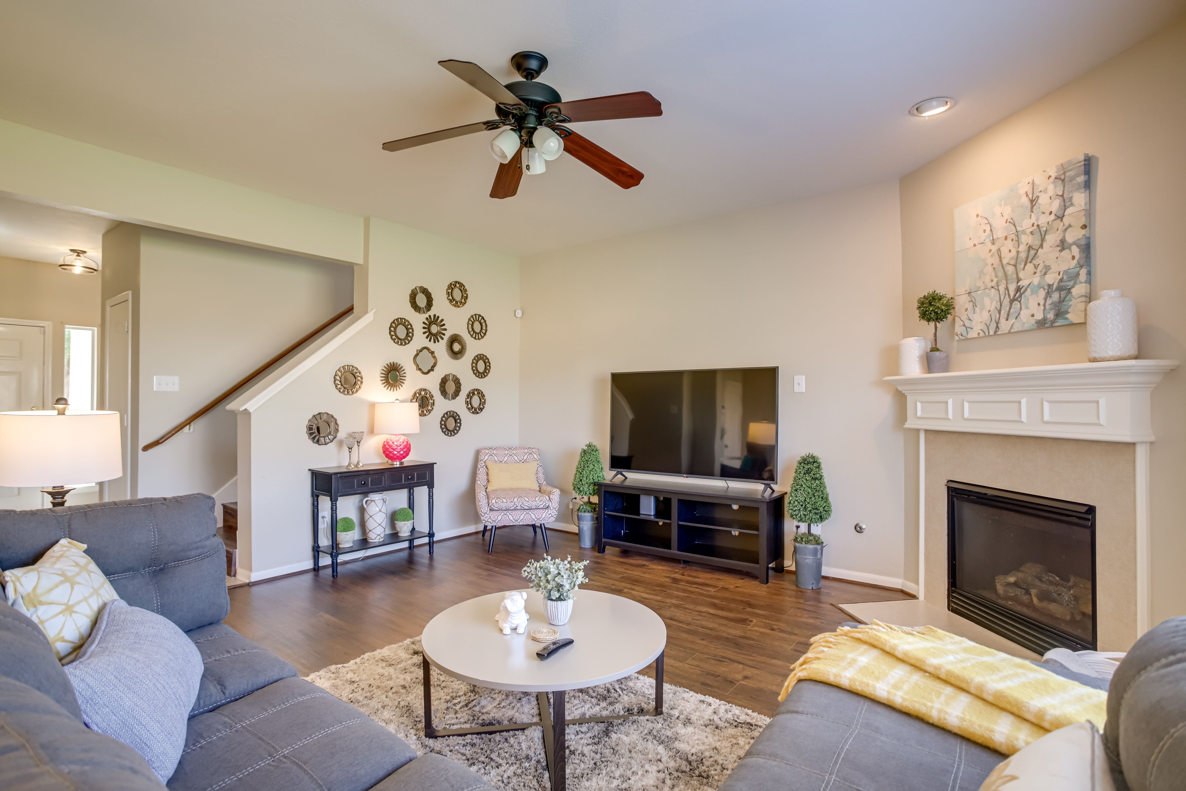 Tomball Vacation Rental | 3BR | 2.5BA | Stairs Required | 1,918 Sq Ft