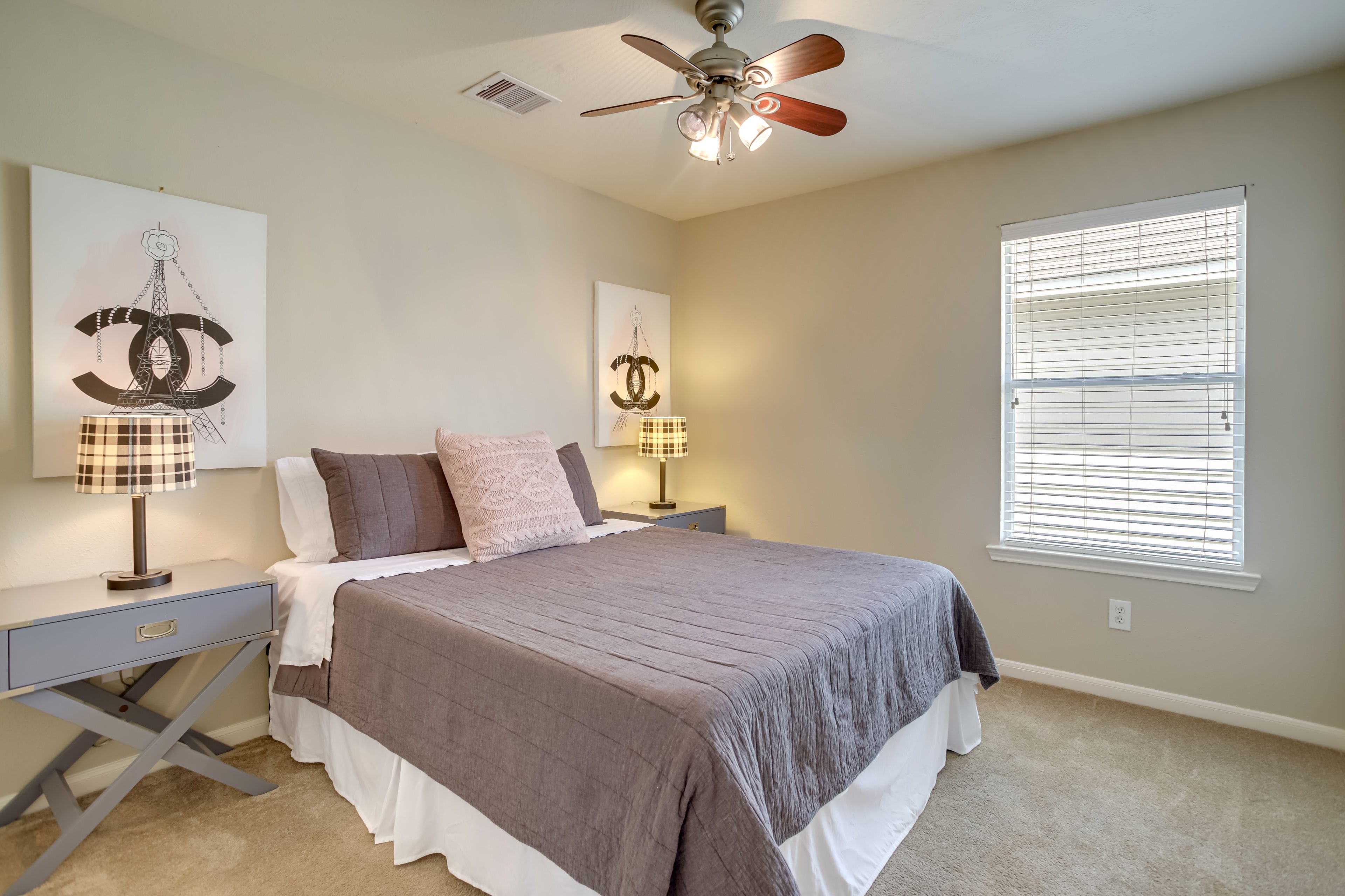 Bedroom 3 | Queen Bed