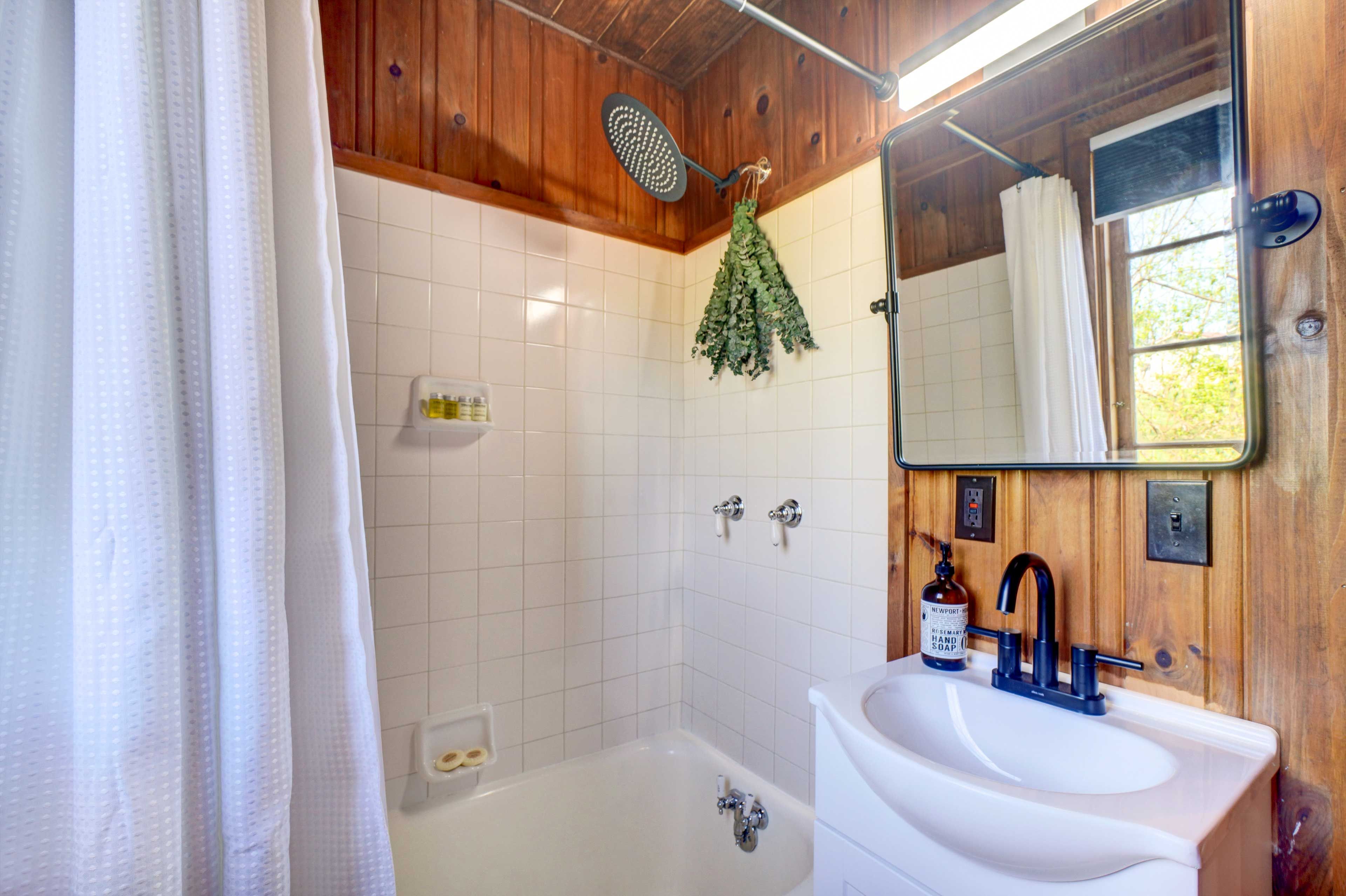 Bathroom | Complimentary Toiletries