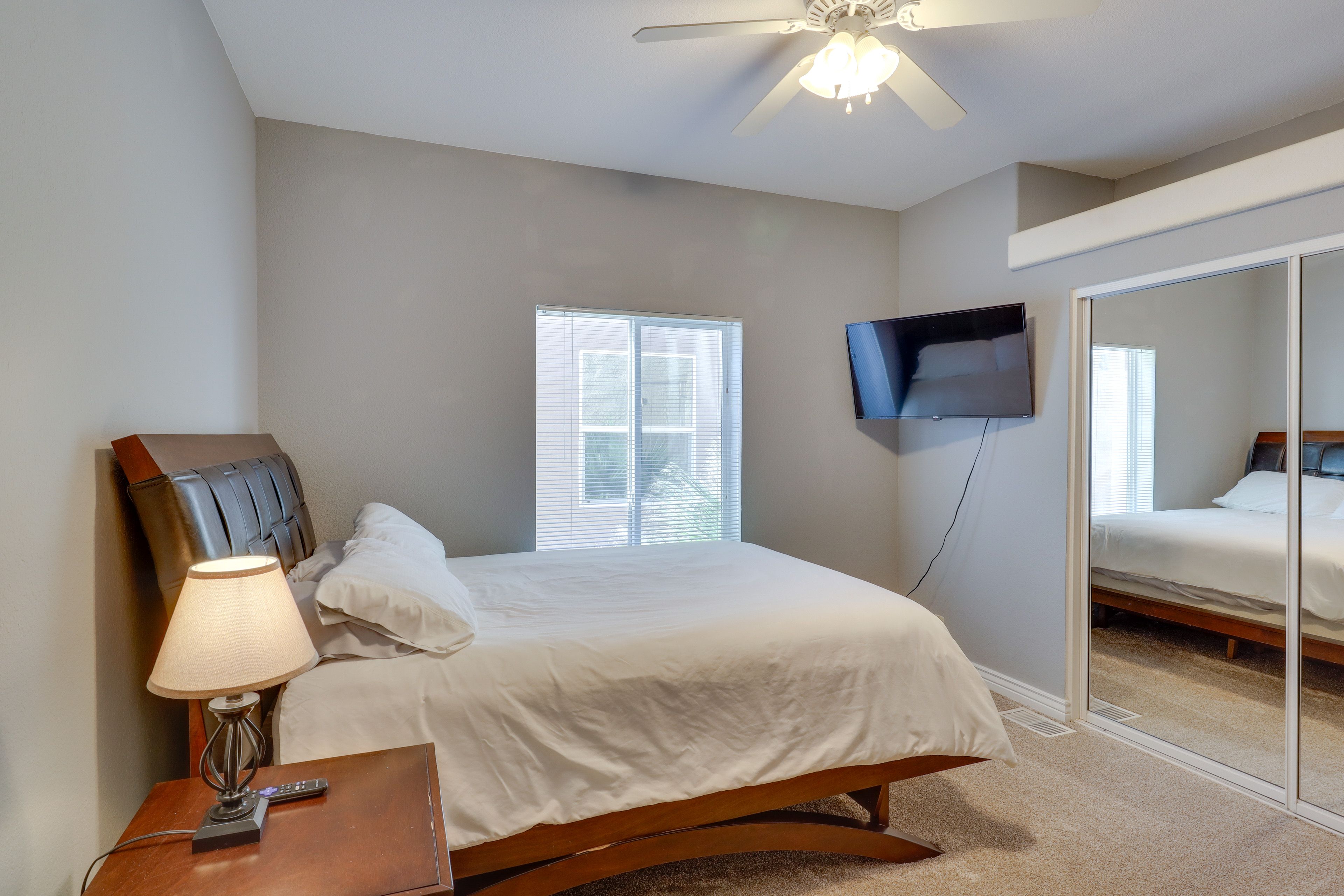 Bedroom 3 | Queen Bed
