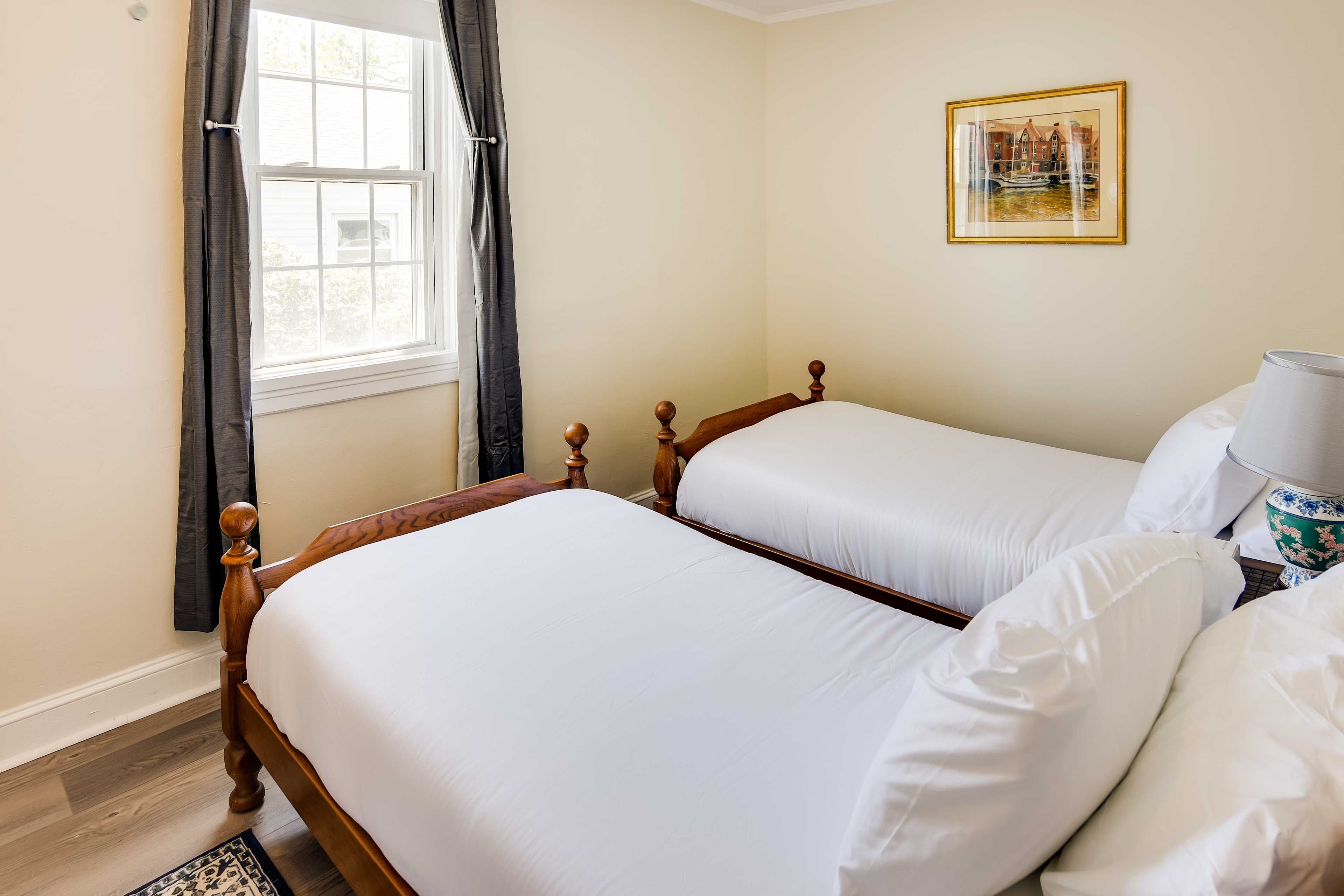 Bedroom 3 | 2 Twin Beds | Window A/C
