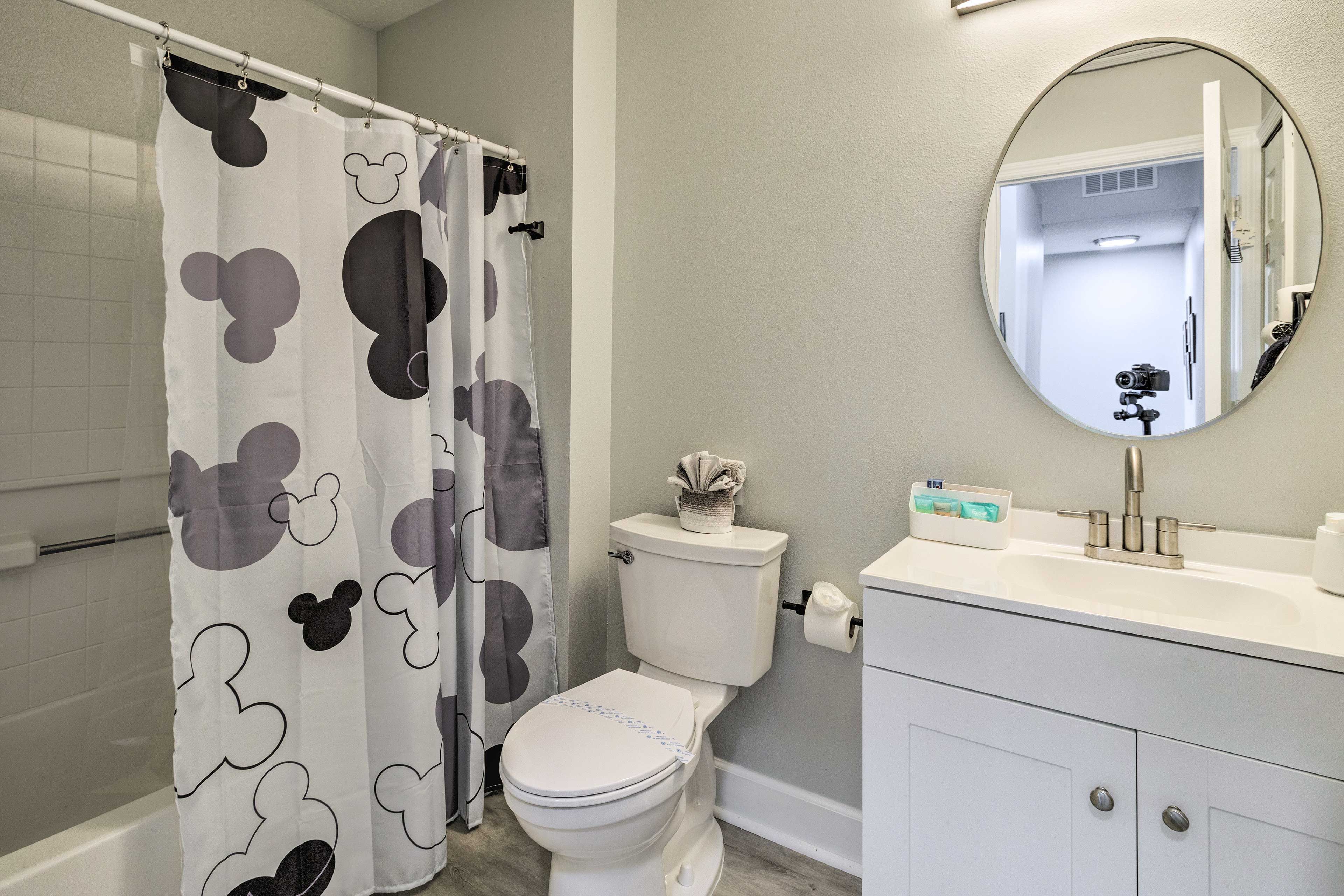 Full Bathroom | Hair Dryer | Beach Towels