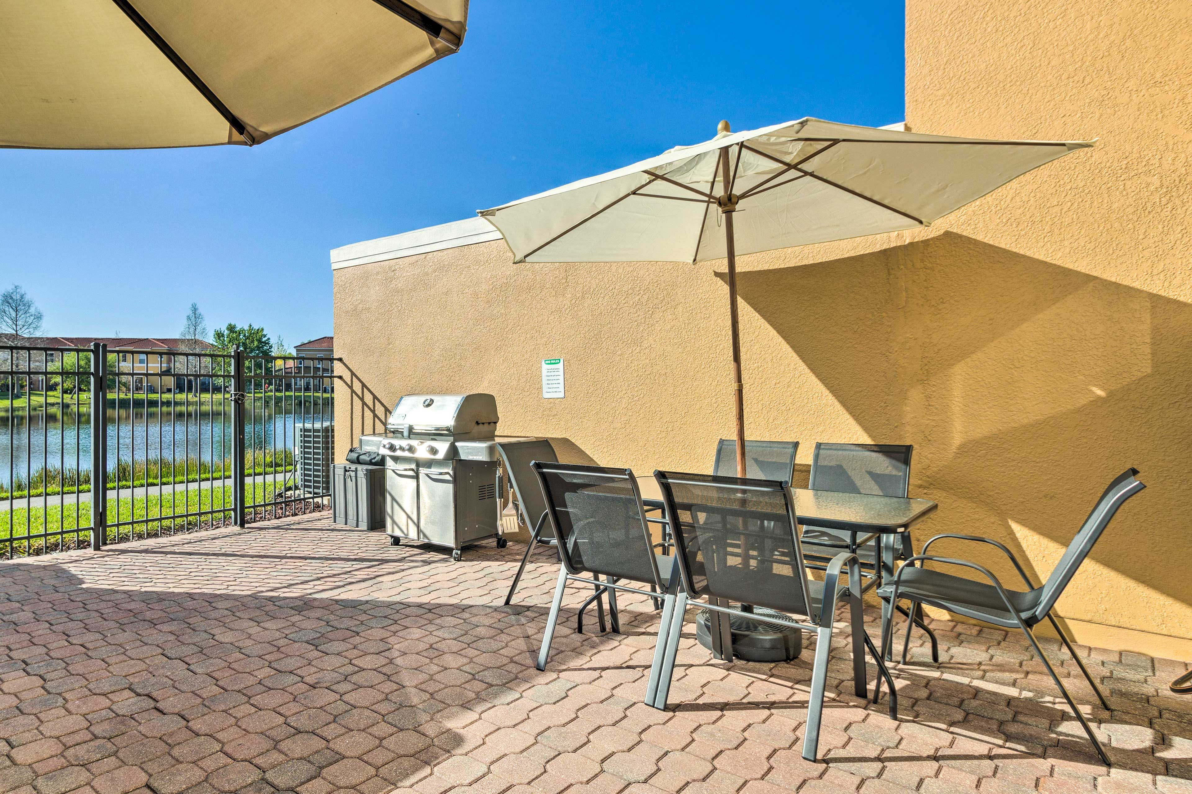 Back Patio | Gas Grill | Private Hot Tub