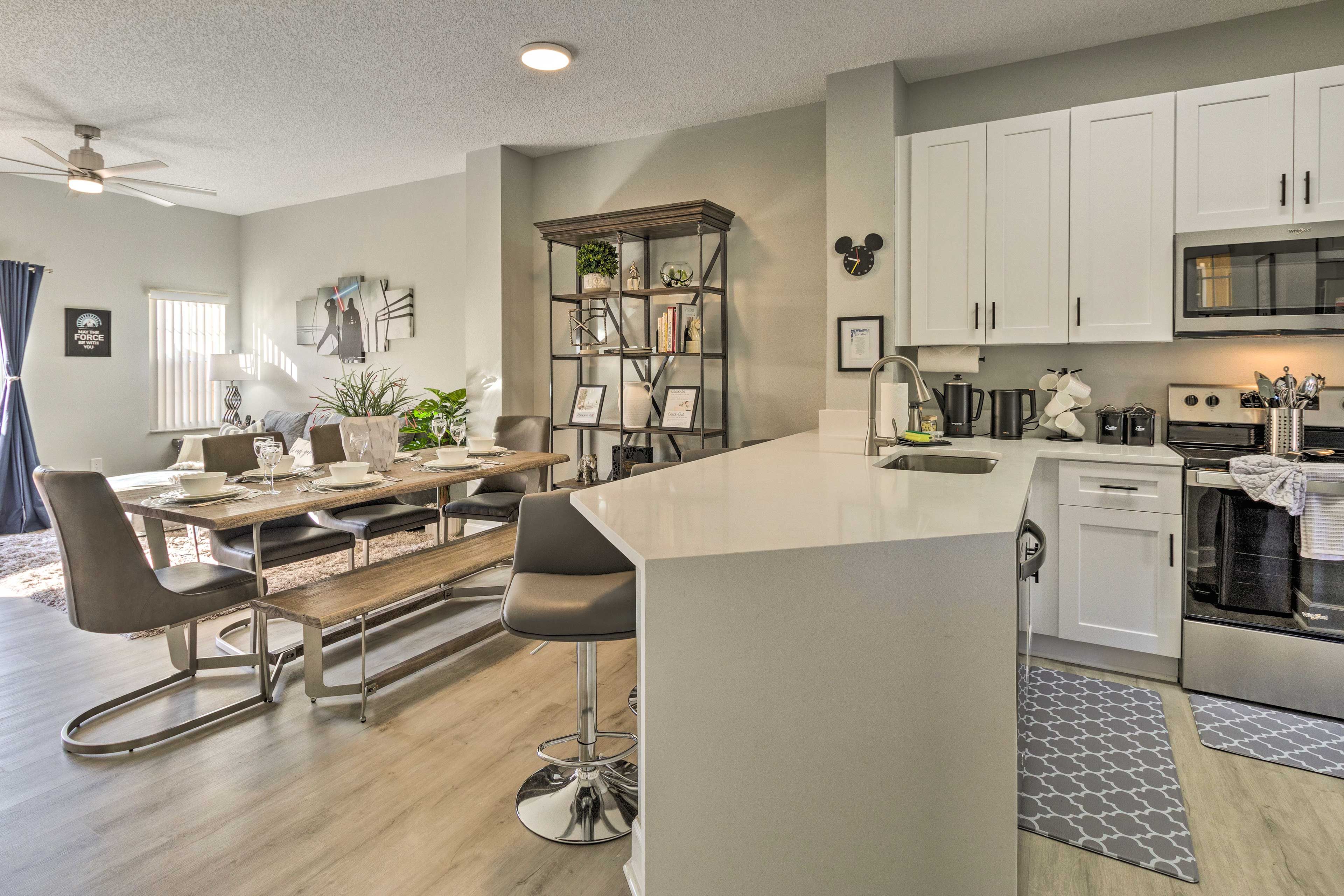 Kitchen | Spices | Blender | Toaster