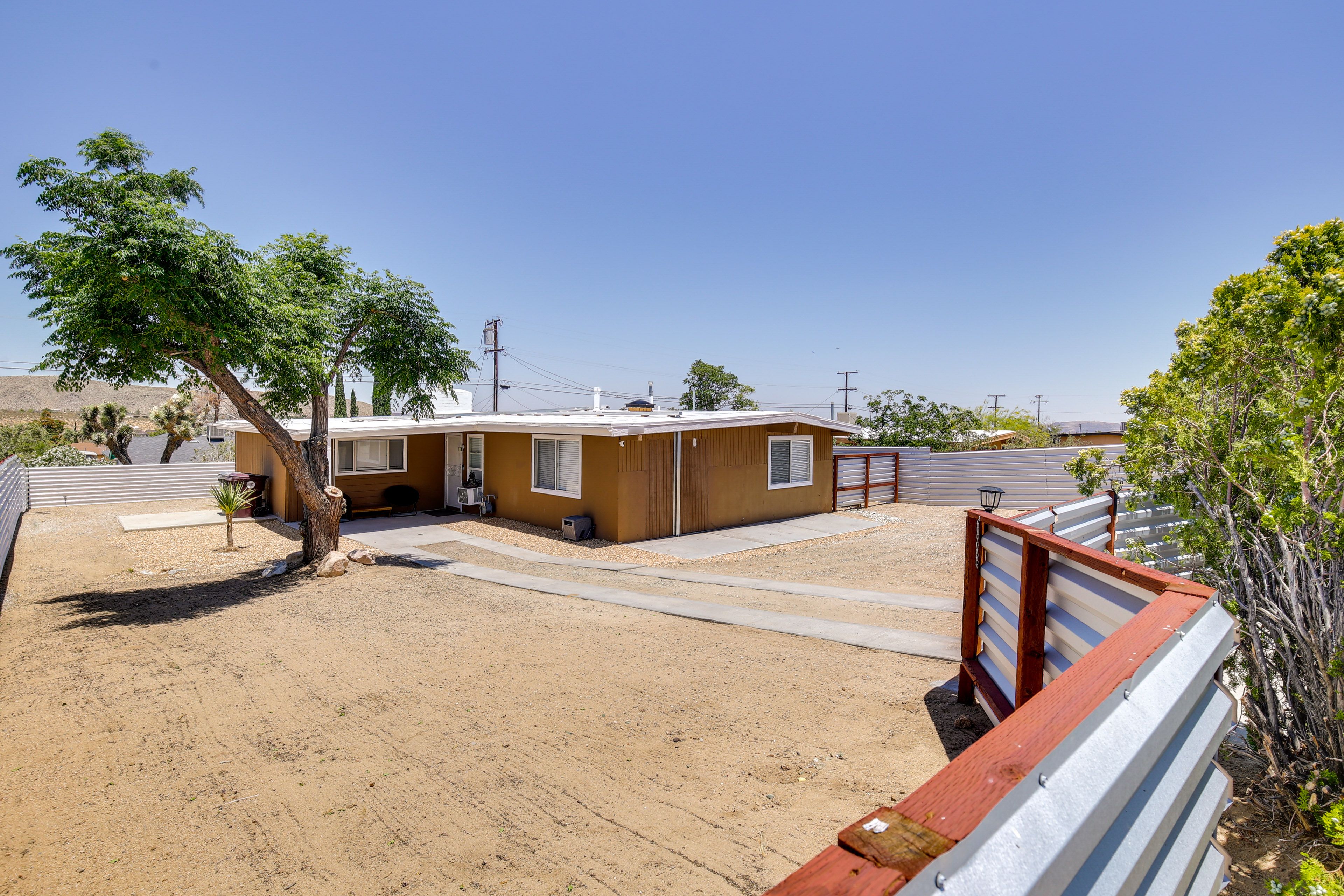 Parking | Driveway (3 Vehicles) | Carport (1 Vehicle) | Street Parking Available