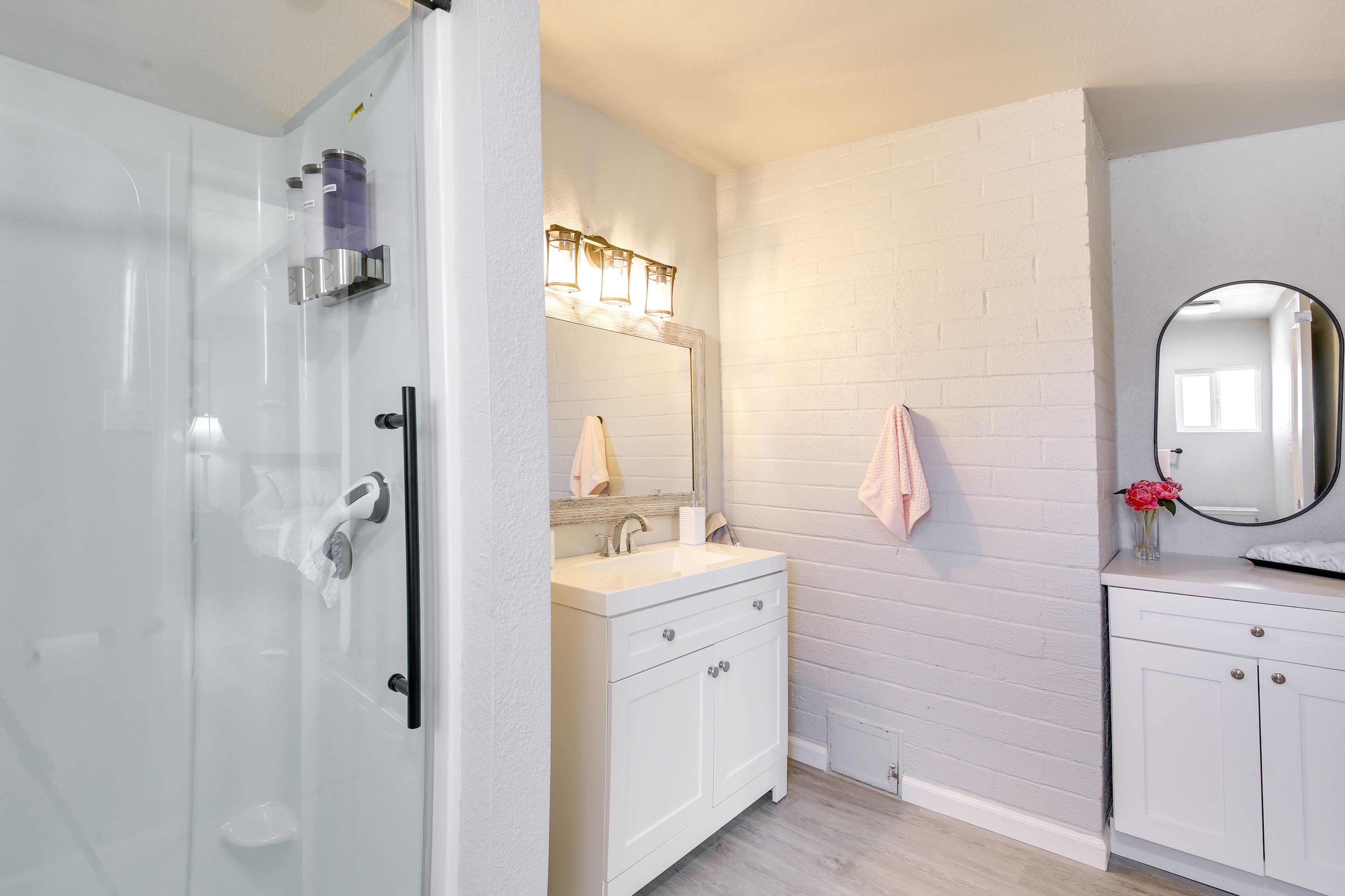 En-Suite Bathroom | Complimentary Toiletries | Hair Dryer | Towels