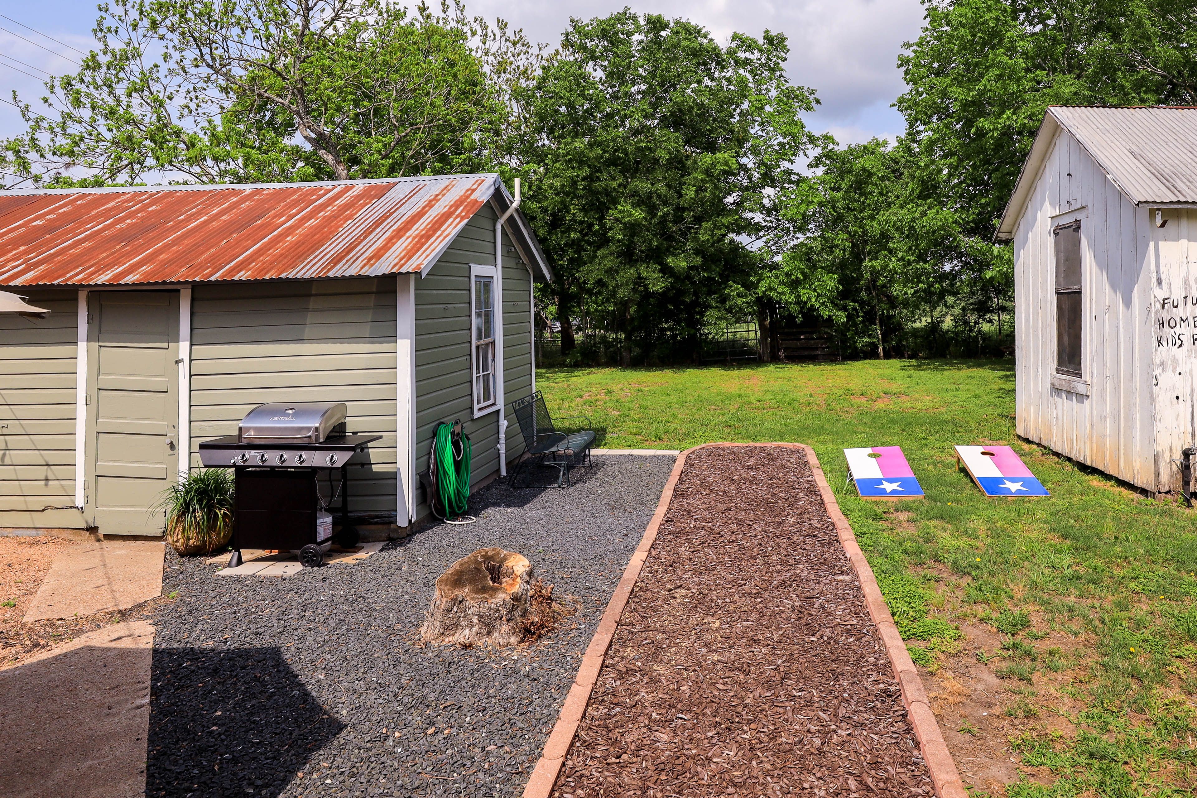 Backyard | Corn Hole