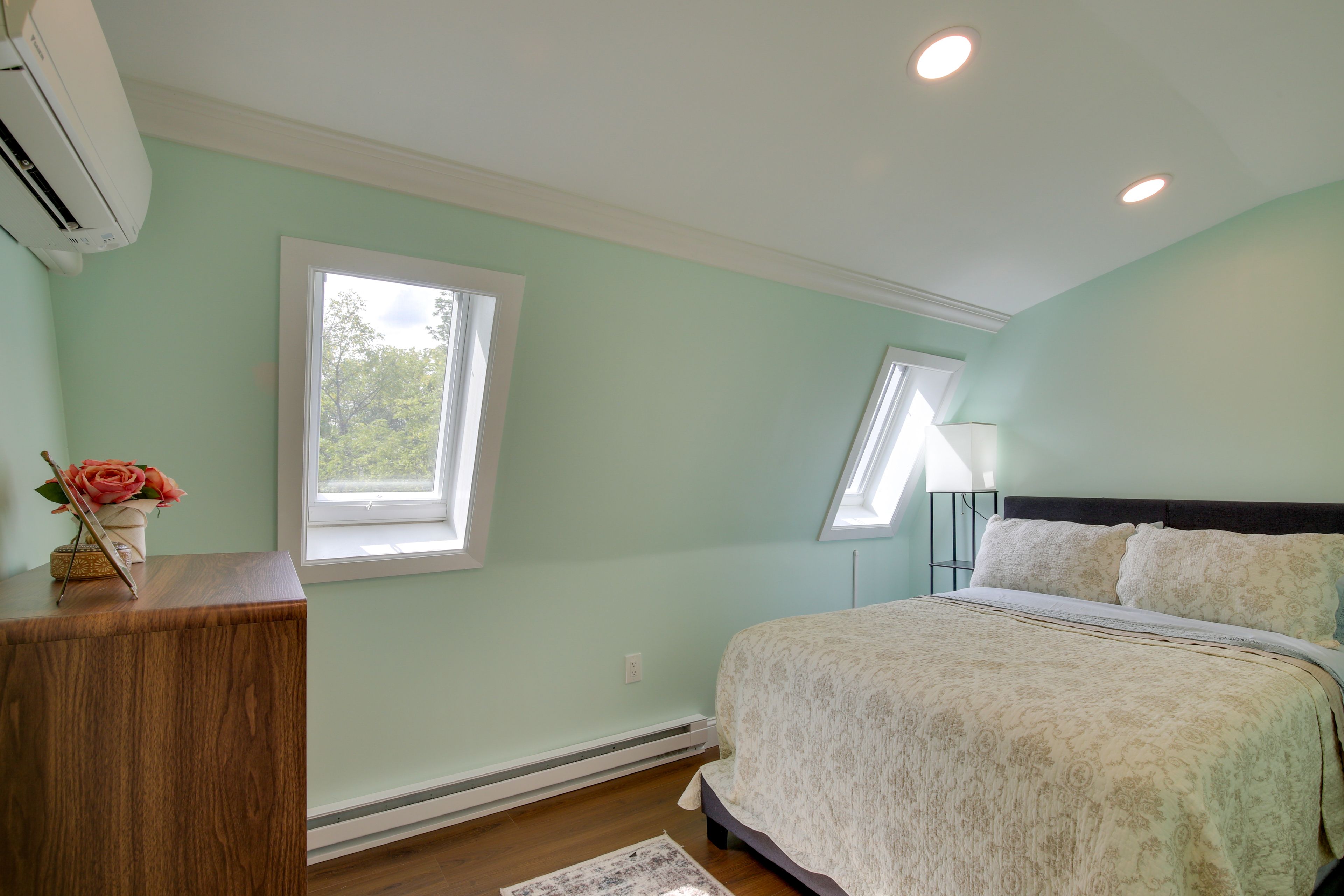 Bedroom 3 | Full Bed | 2nd Floor