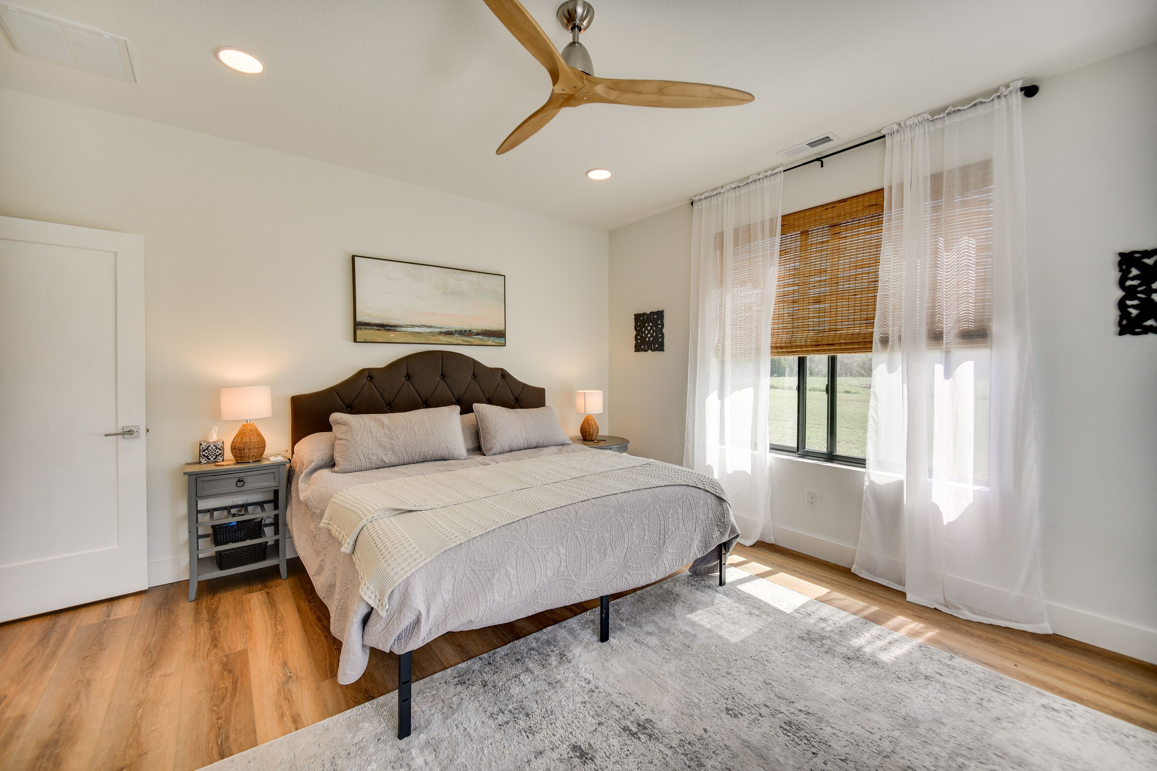 Bedroom 1 | King Bed | 1st Floor