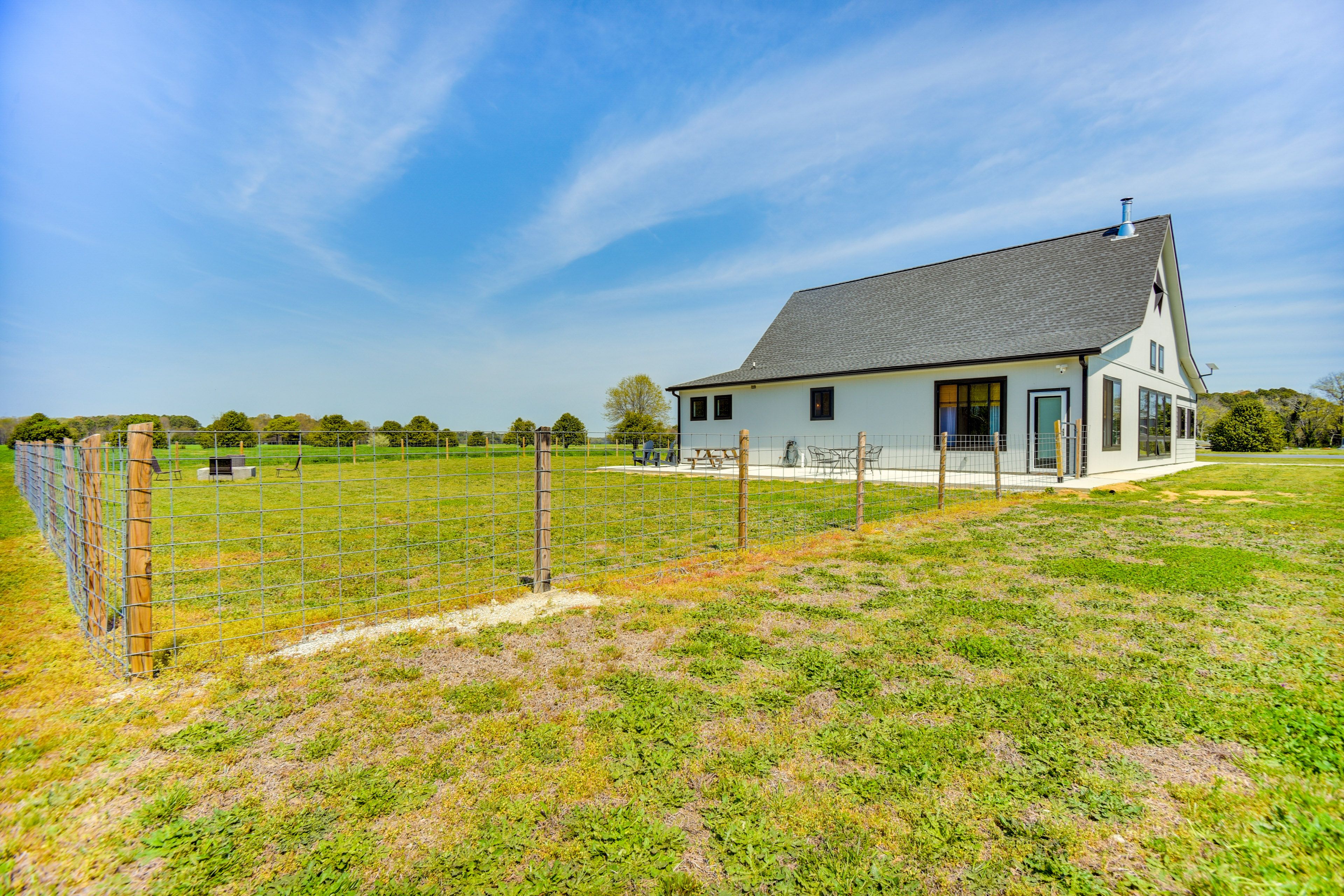Fenced Yard