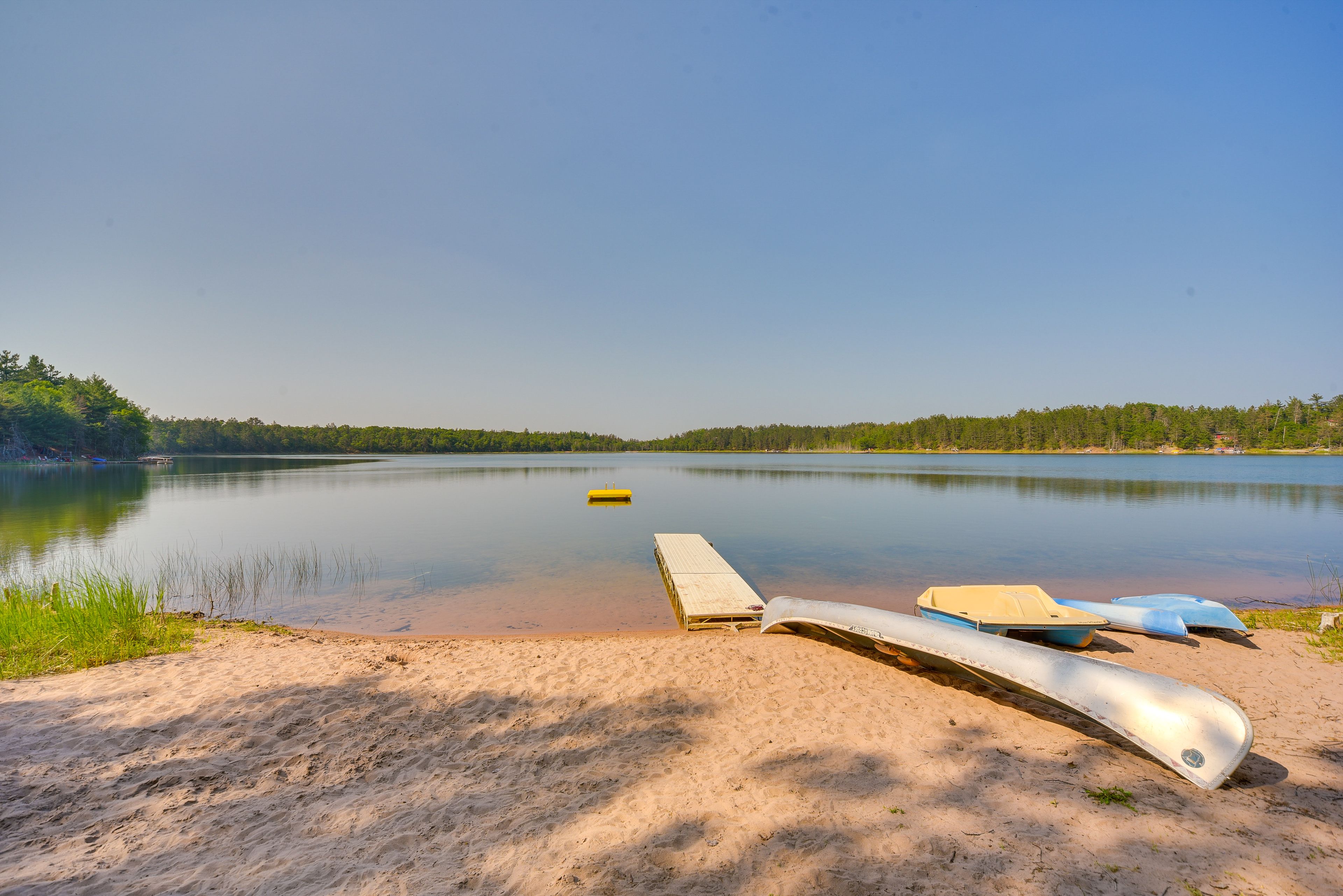 Lake Access | Kayaks & Canoe Provided