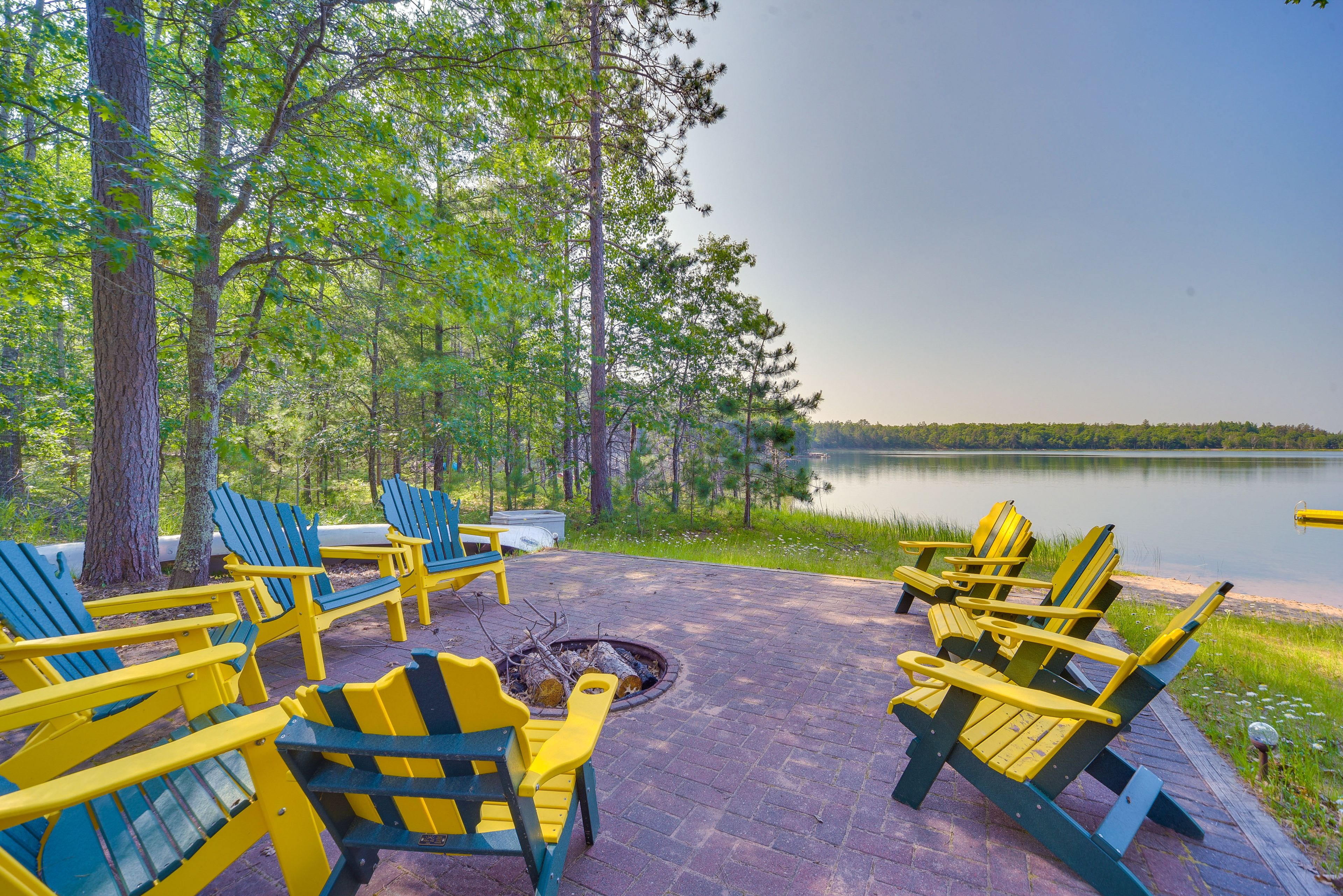 Backyard | Fire Pit (Wood Provided)
