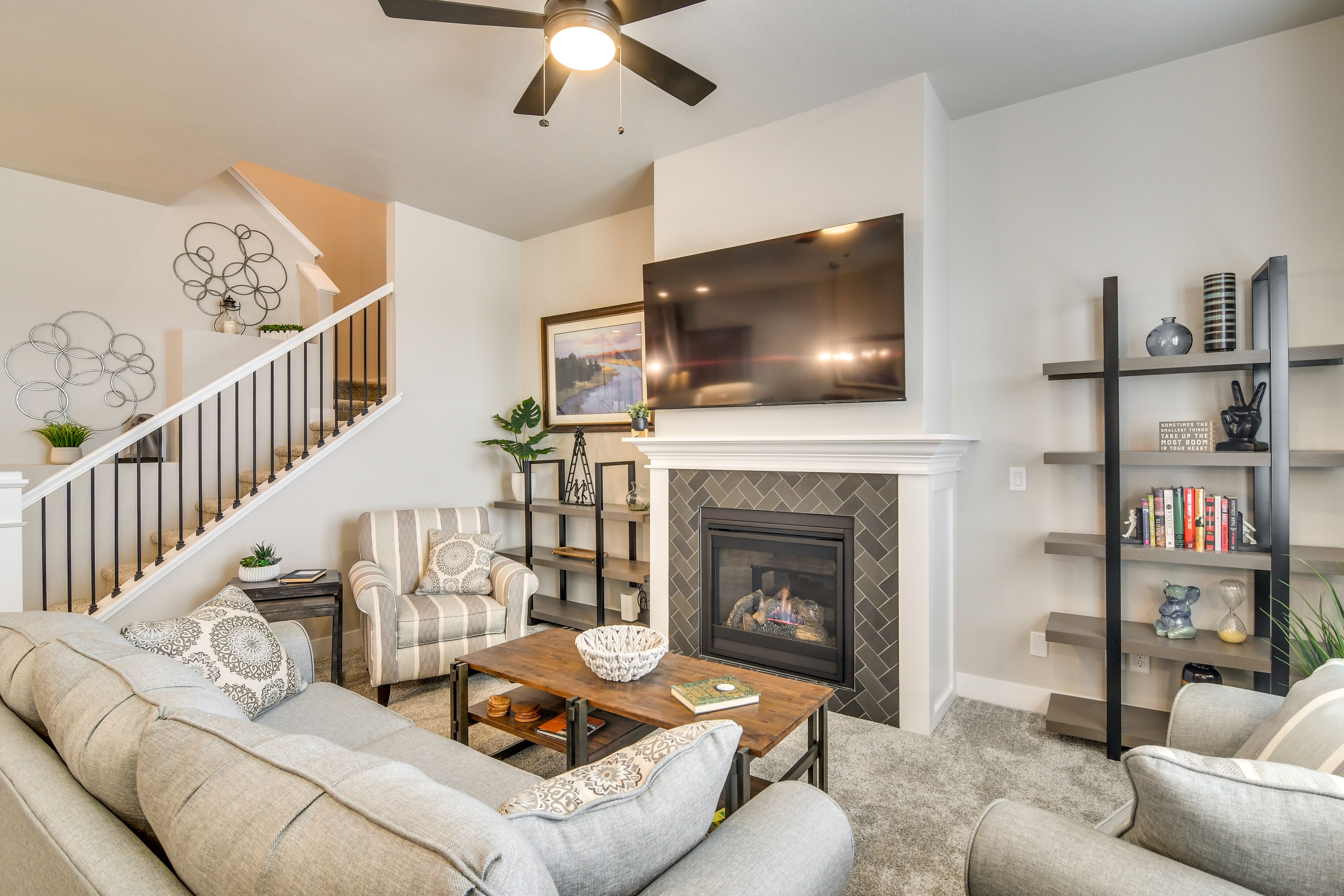Living Room | Queen Sleeper Sofa | Fireplace