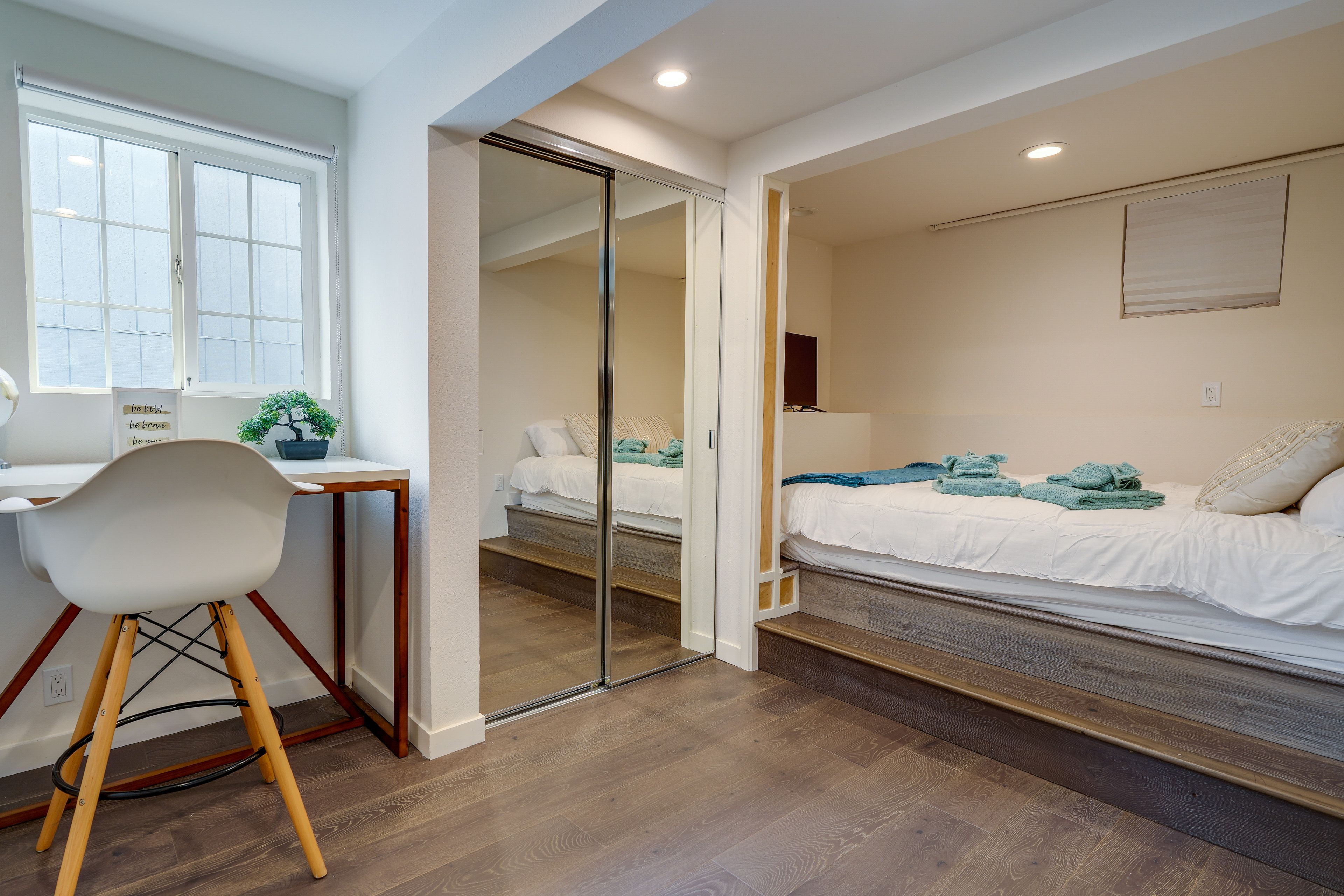 Bedroom 2 | Full Bed | Work Desk | Steps Required
