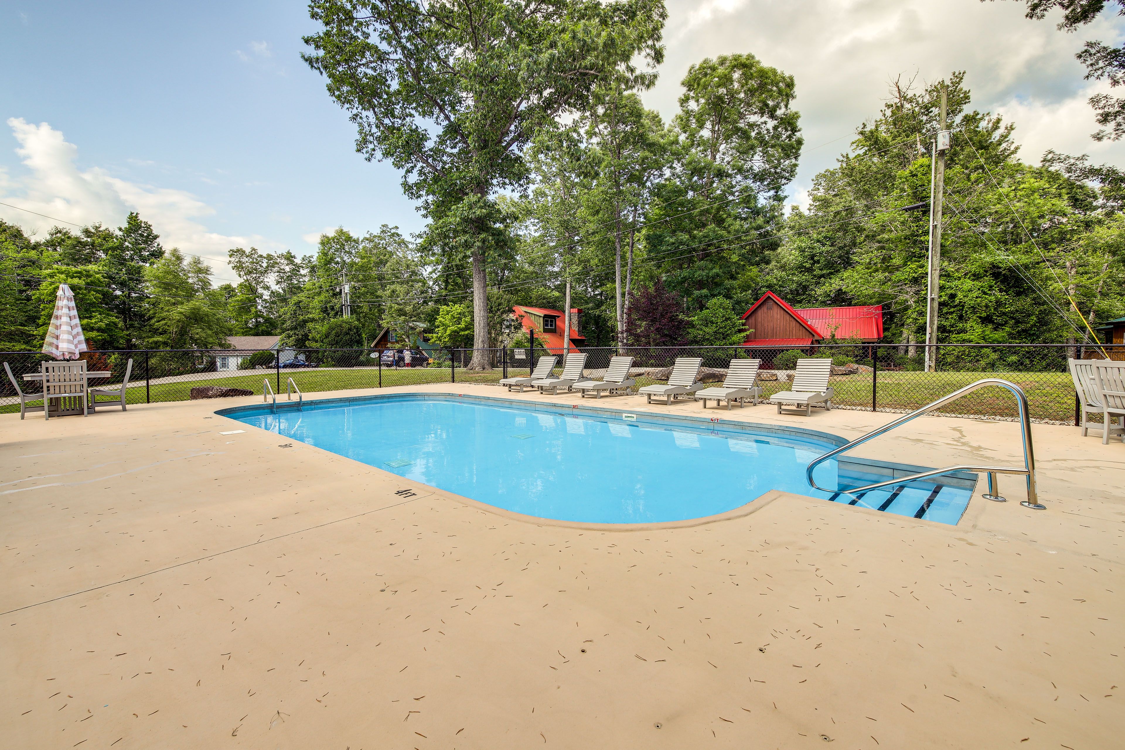 Community Outdoor Pool | Open Seasonally