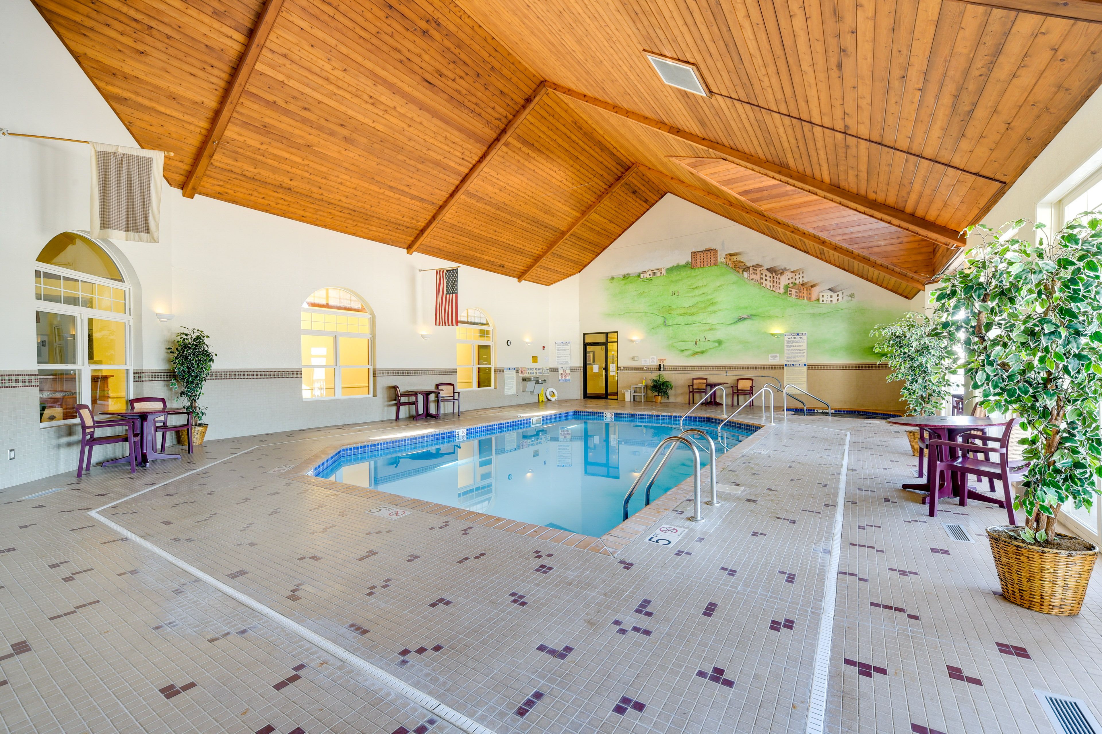 Community Amenities | Pool | Hot Tub | Fitness Center