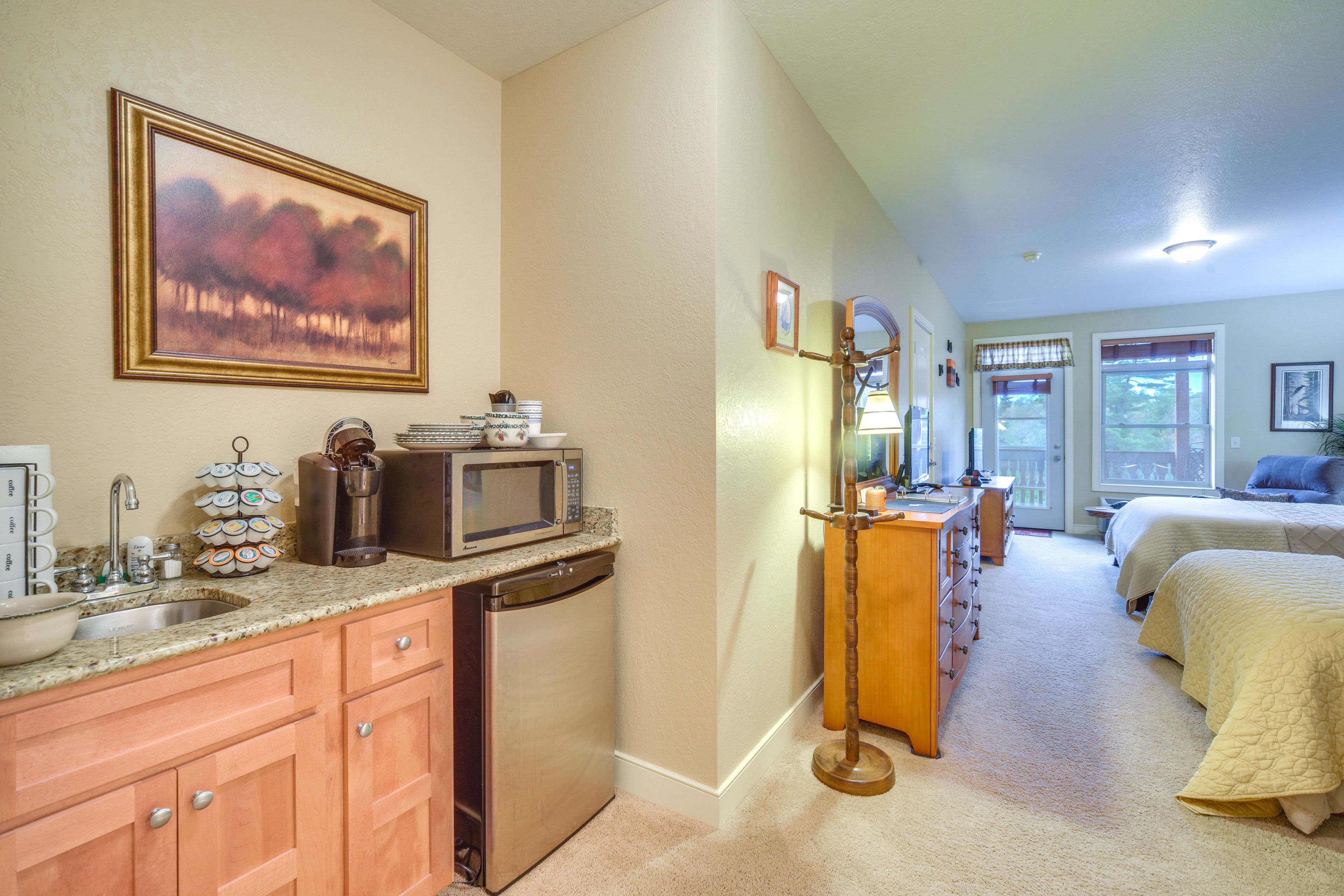 Kitchenette | Microwave | Mini Fridge | Coffee Maker
