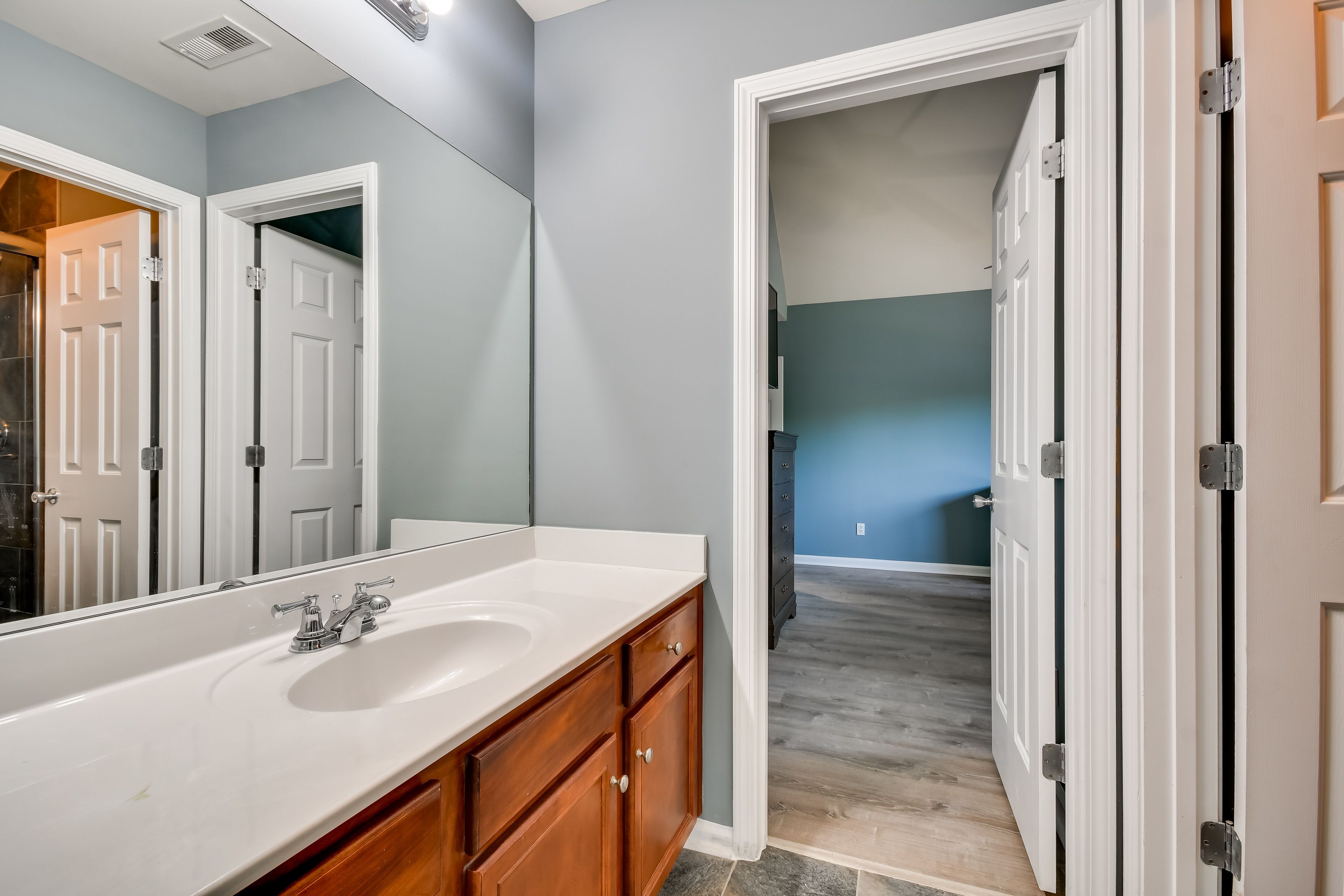 En-Suite Bathroom