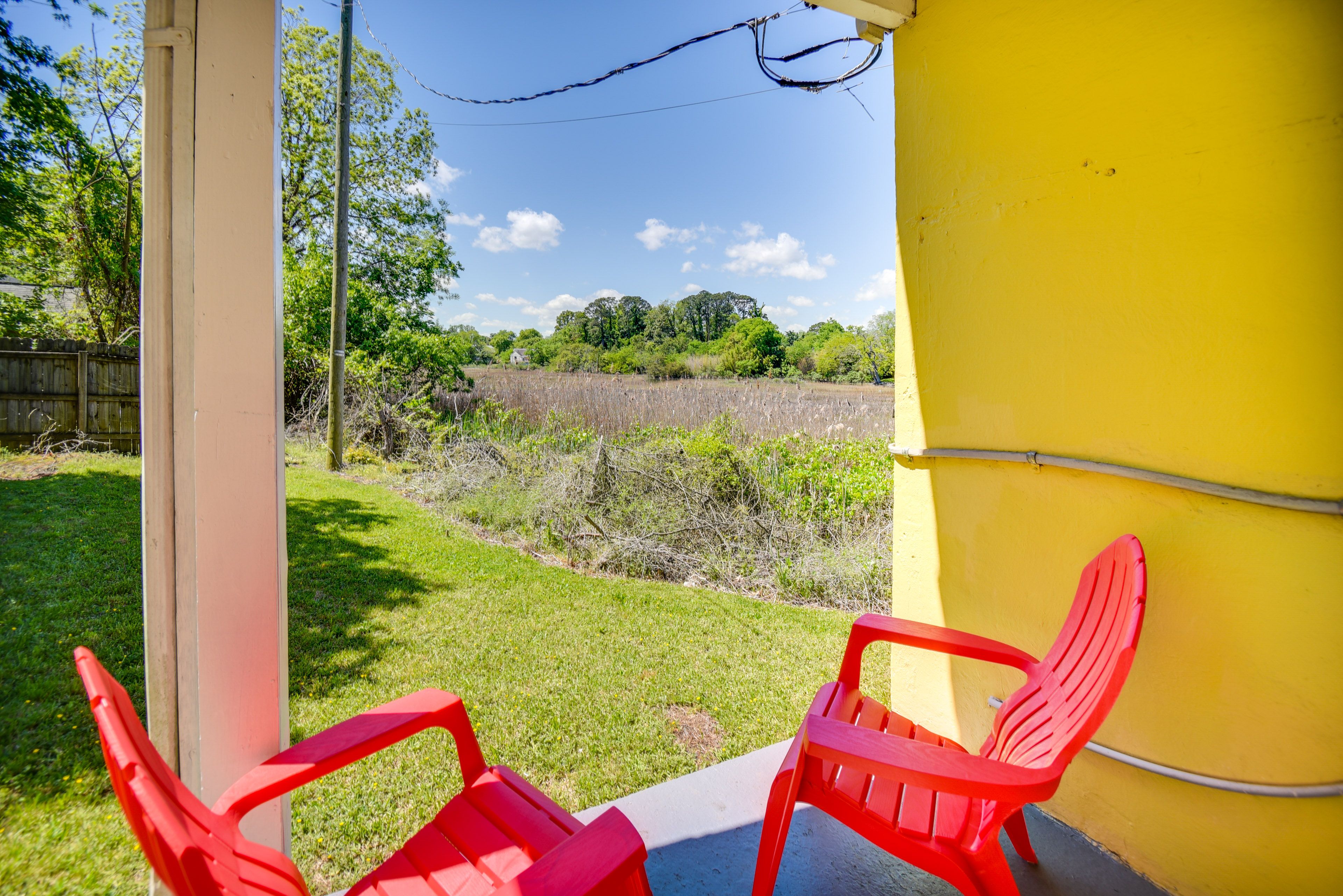 Cottage Exterior | Furnished Patio