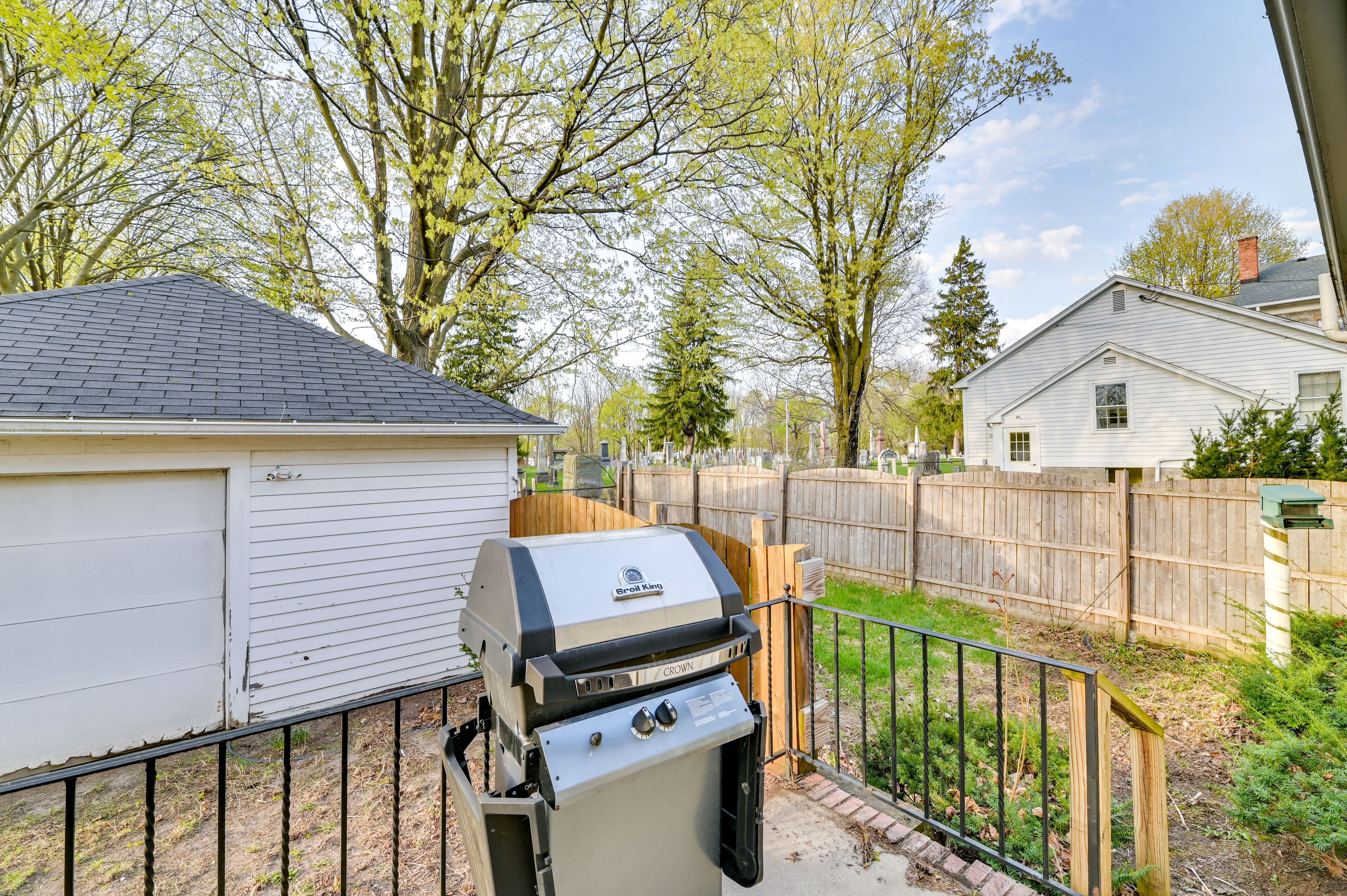 Deck | Gas Grill