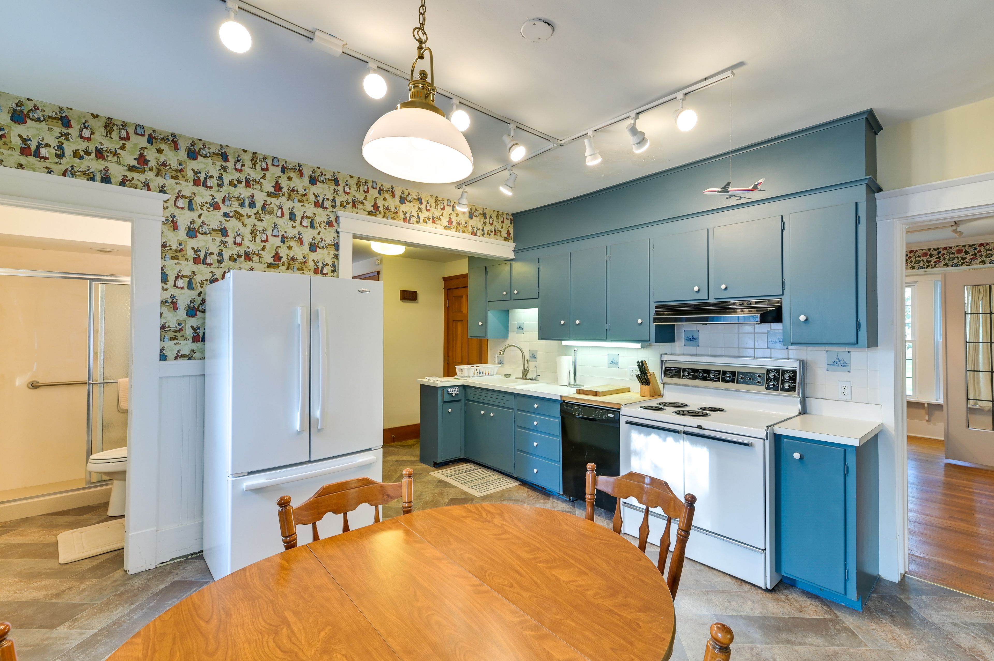 Dining Area/Kitchen | 1st Floor