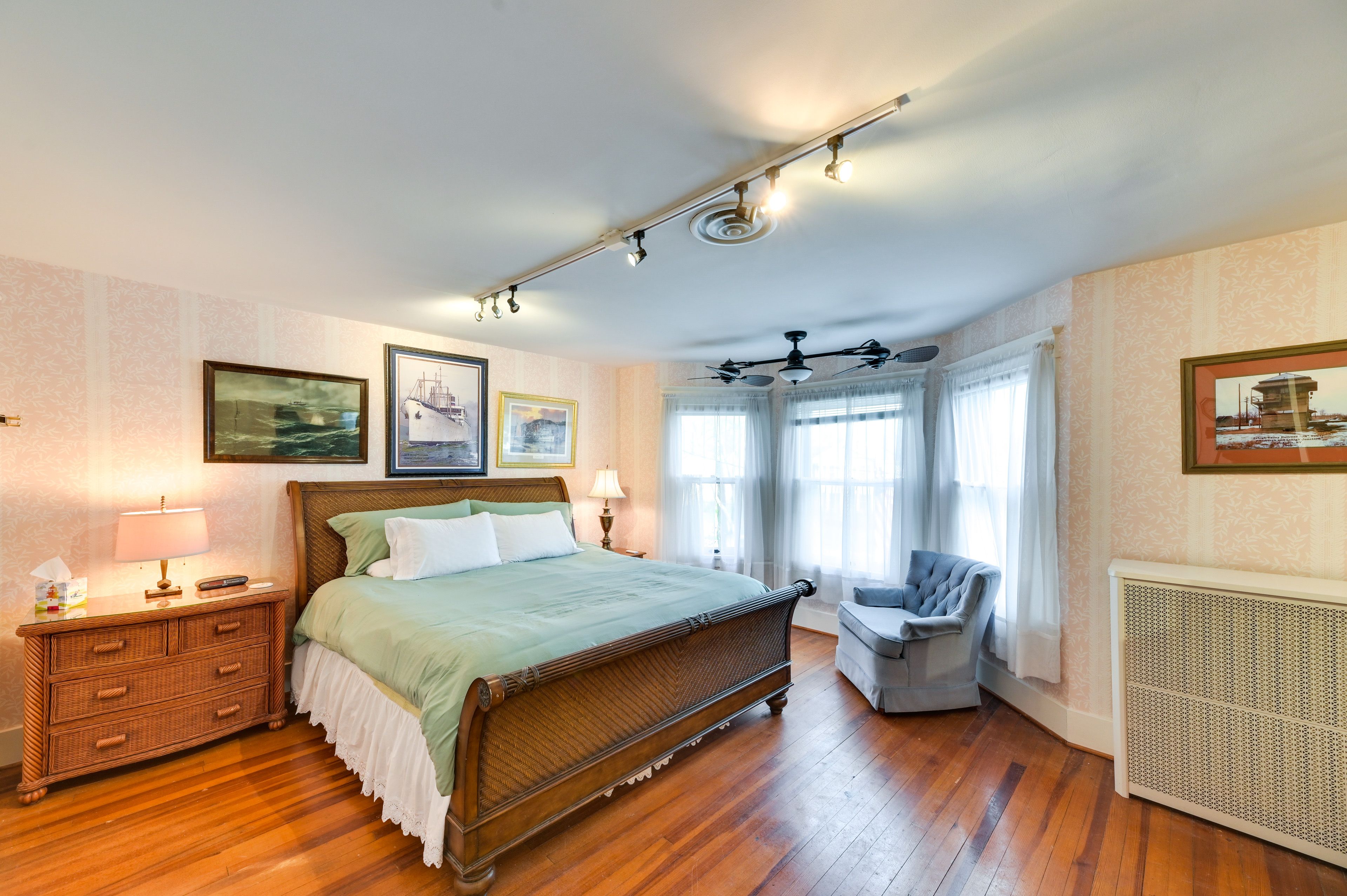 Bedroom 1 | 2nd Floor | King Bed | Linens Provided | Smart TV