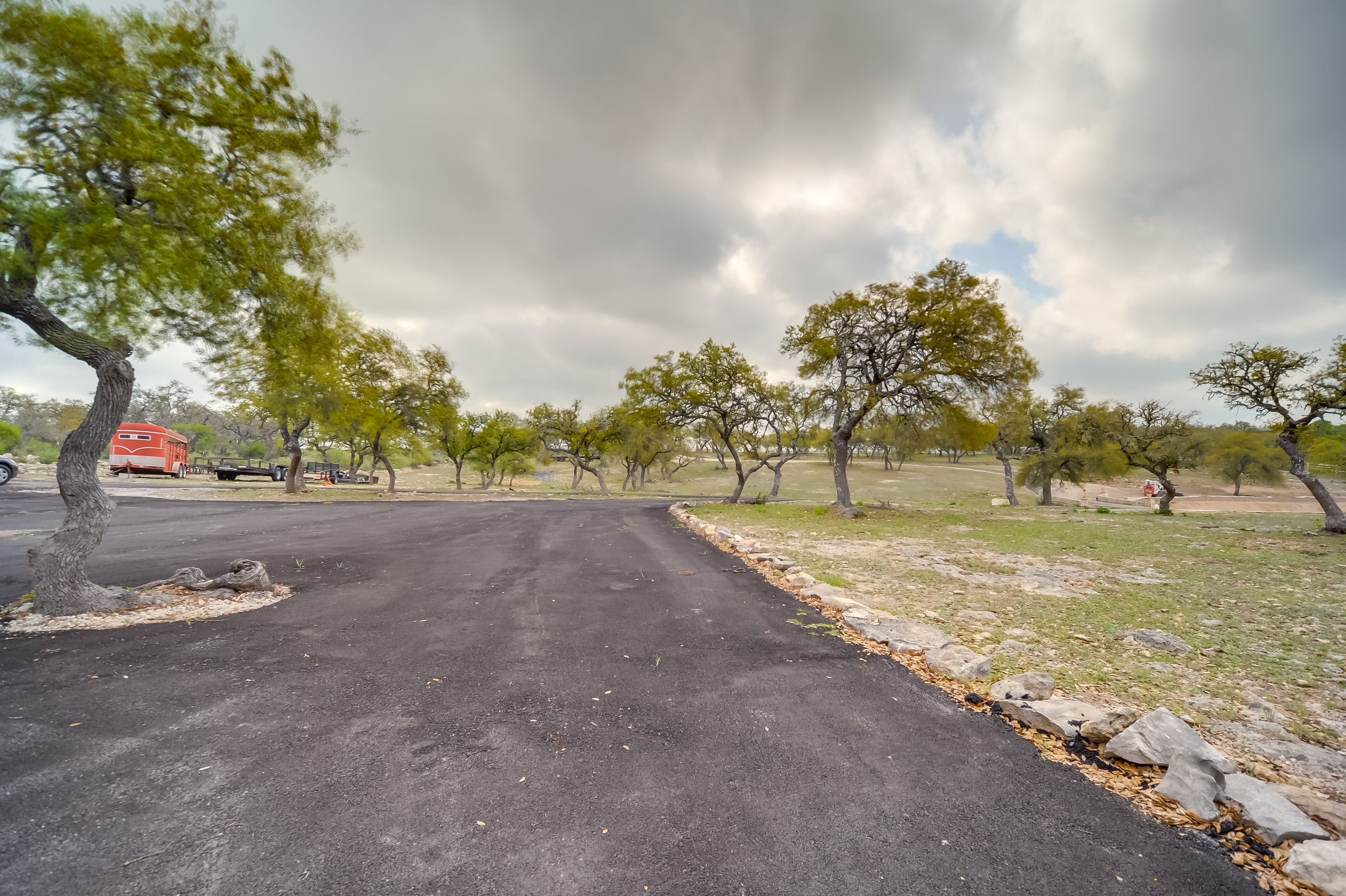 Parking | Driveway (2 Vehicles) | Trailer Parking