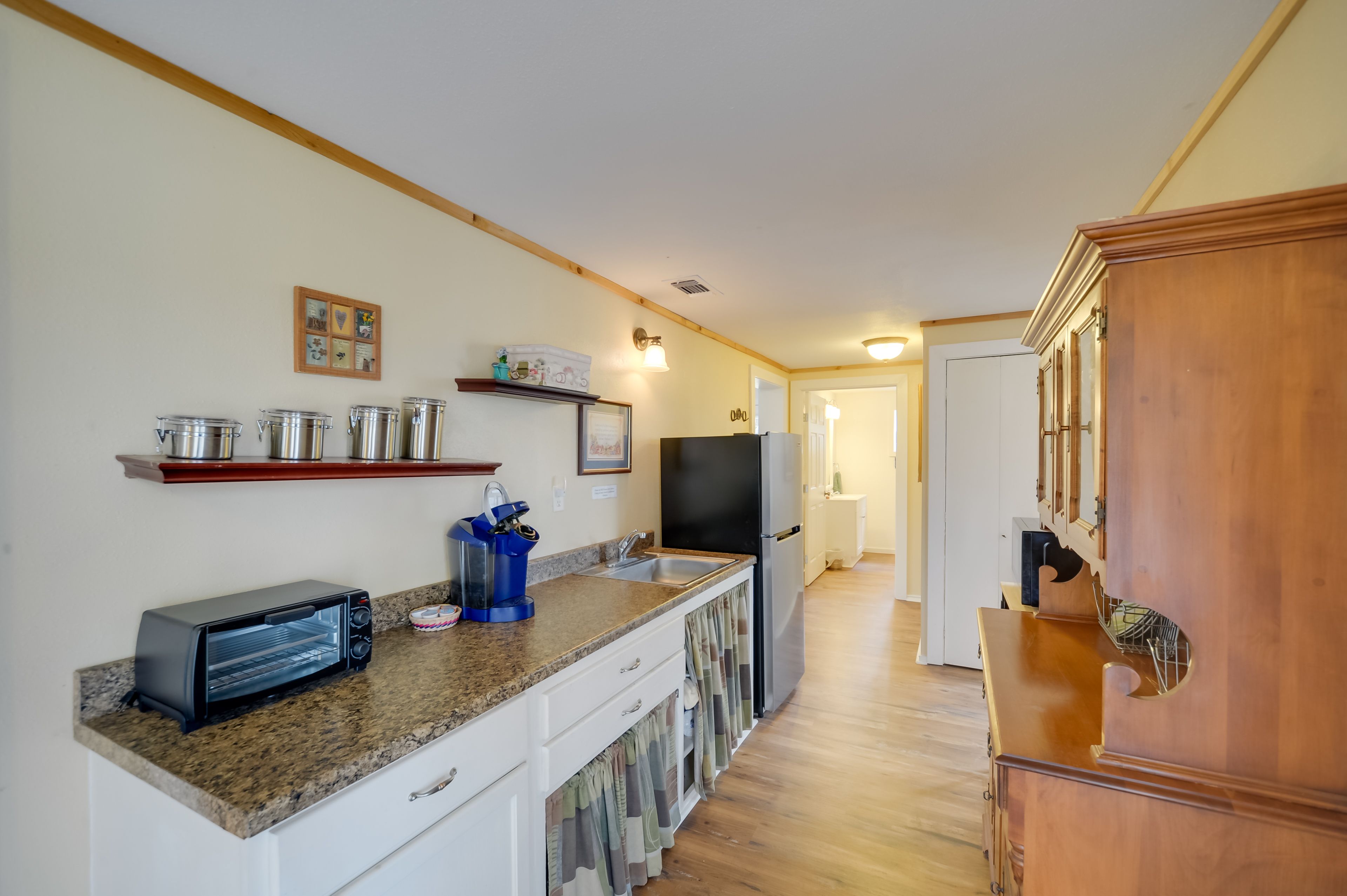 Kitchenette | Toaster/Oven | Keurig Coffee Maker