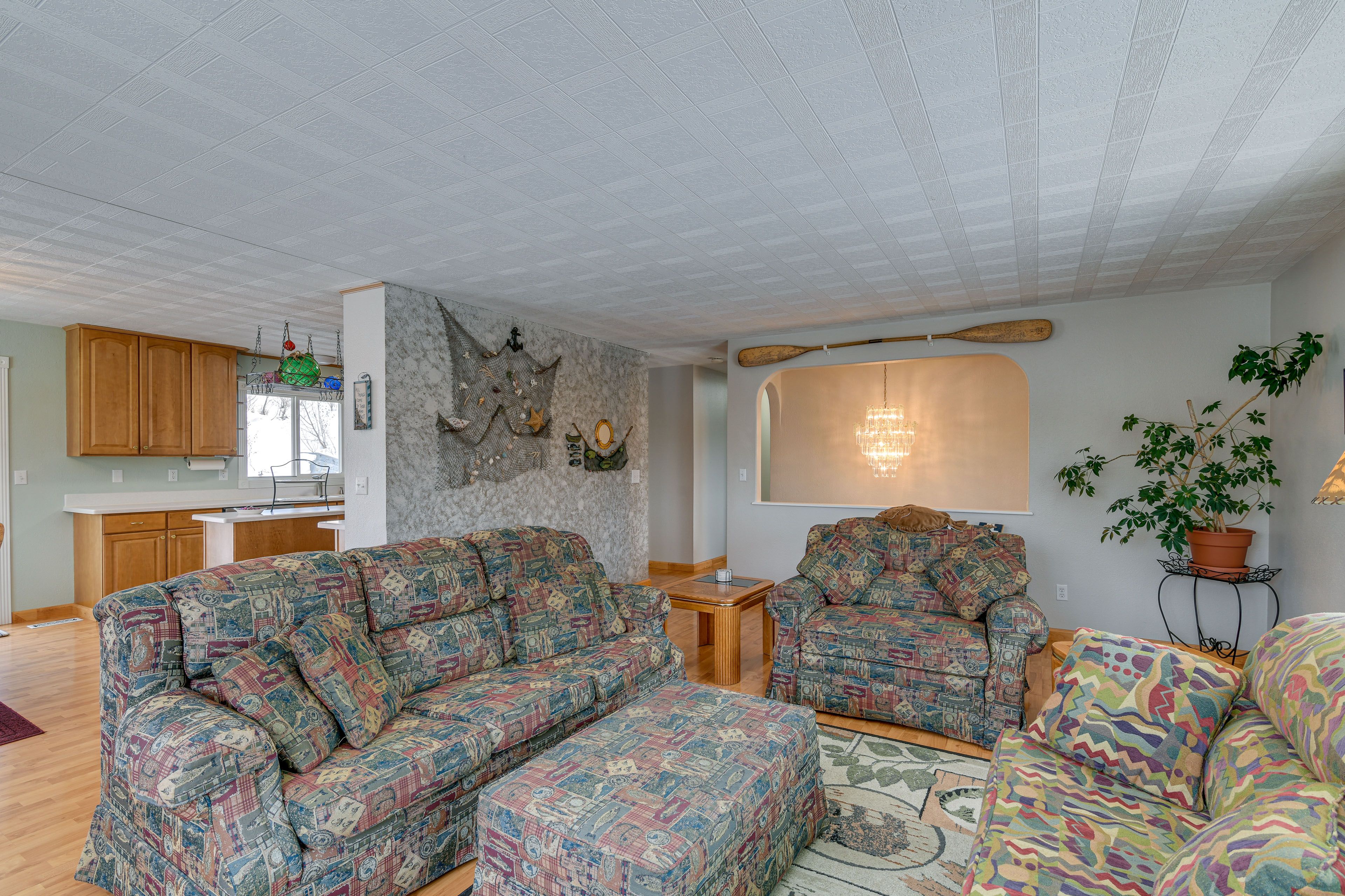 Living Room | Twin Sleeper Sofa | Fireplace (Decorative Only) | Smart TV