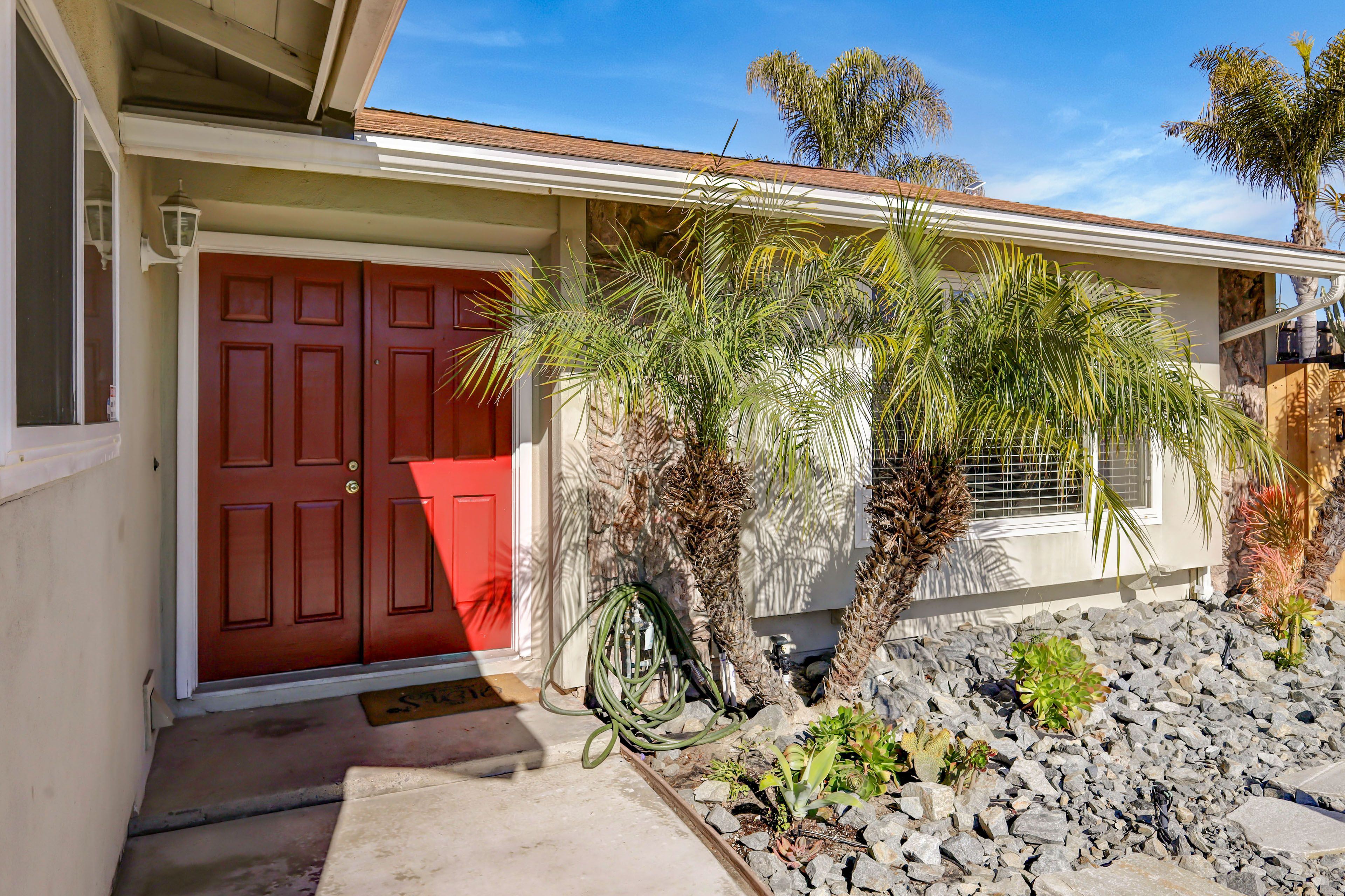 Front Entry | 4 Exterior Security Cameras