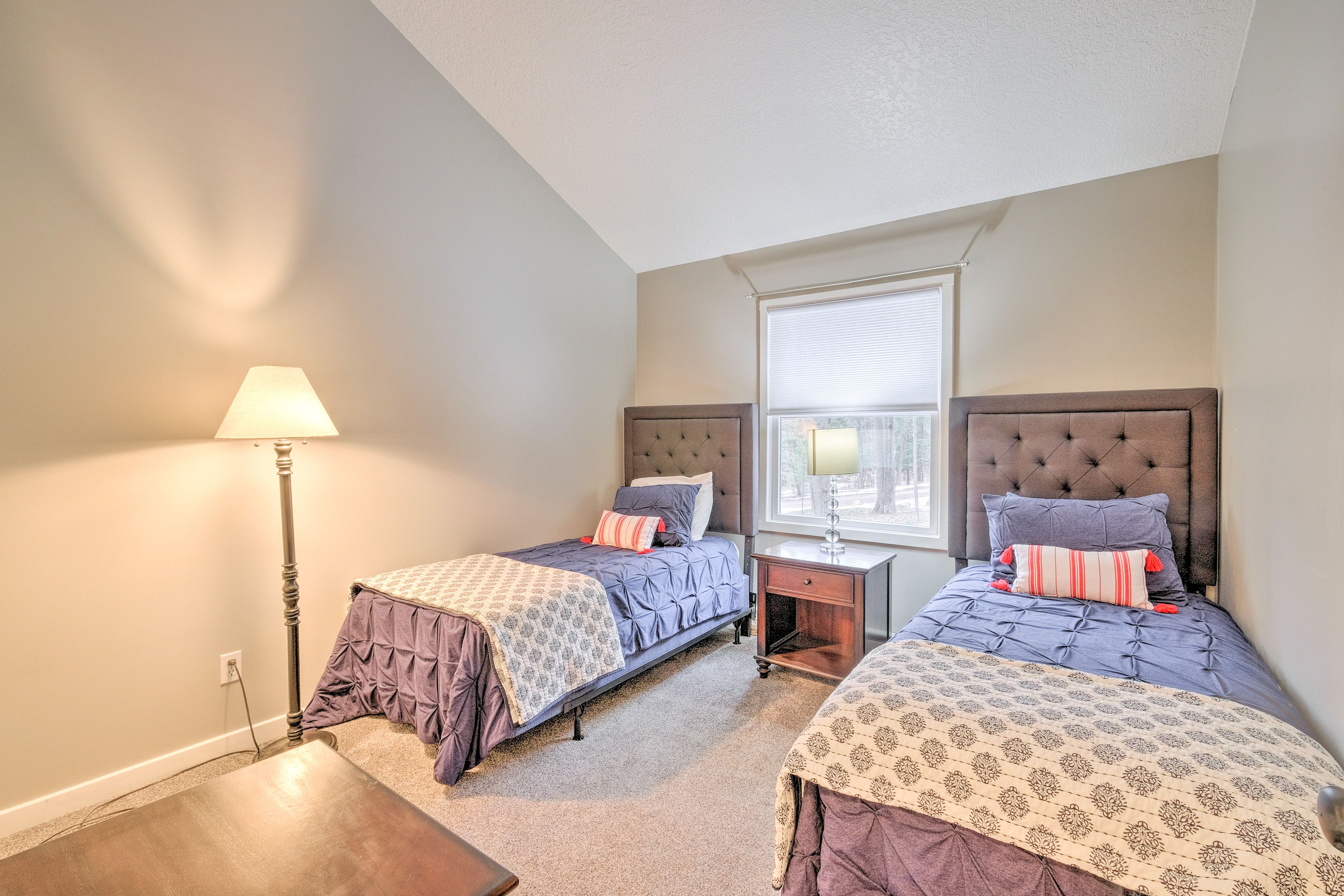 Bedroom 2 | 2 Twin Beds | 2nd Floor | Linens Provided