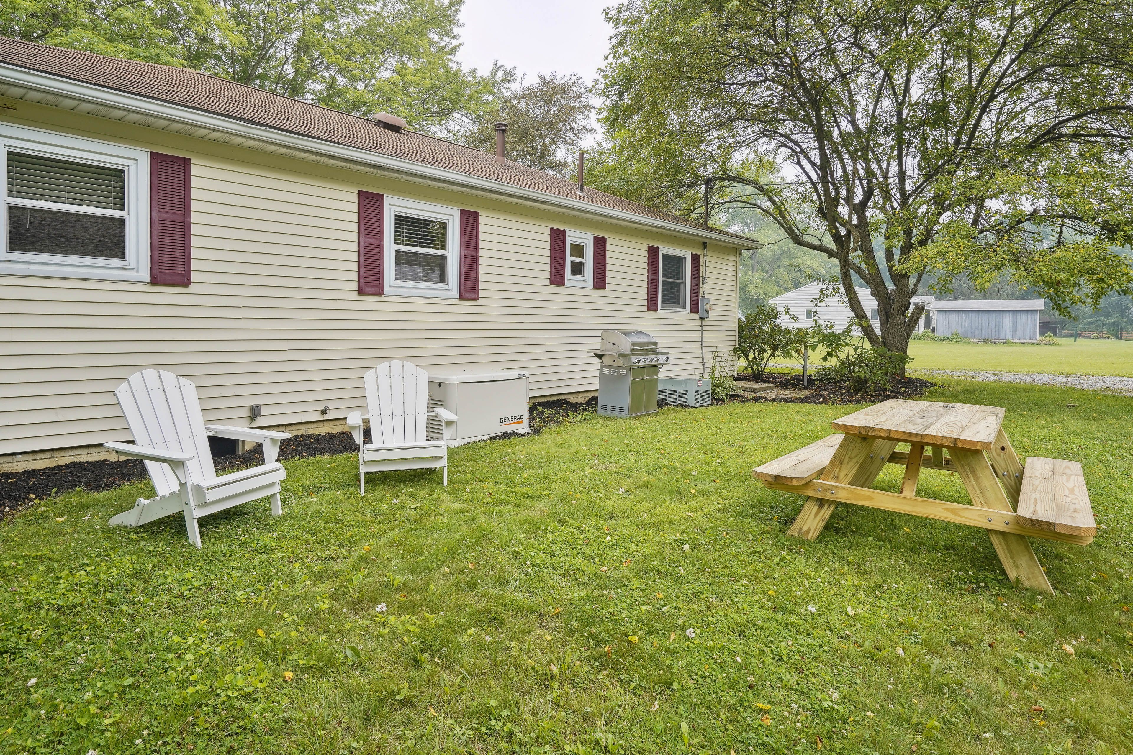 Backyard | Gas Grill | Picnic Table