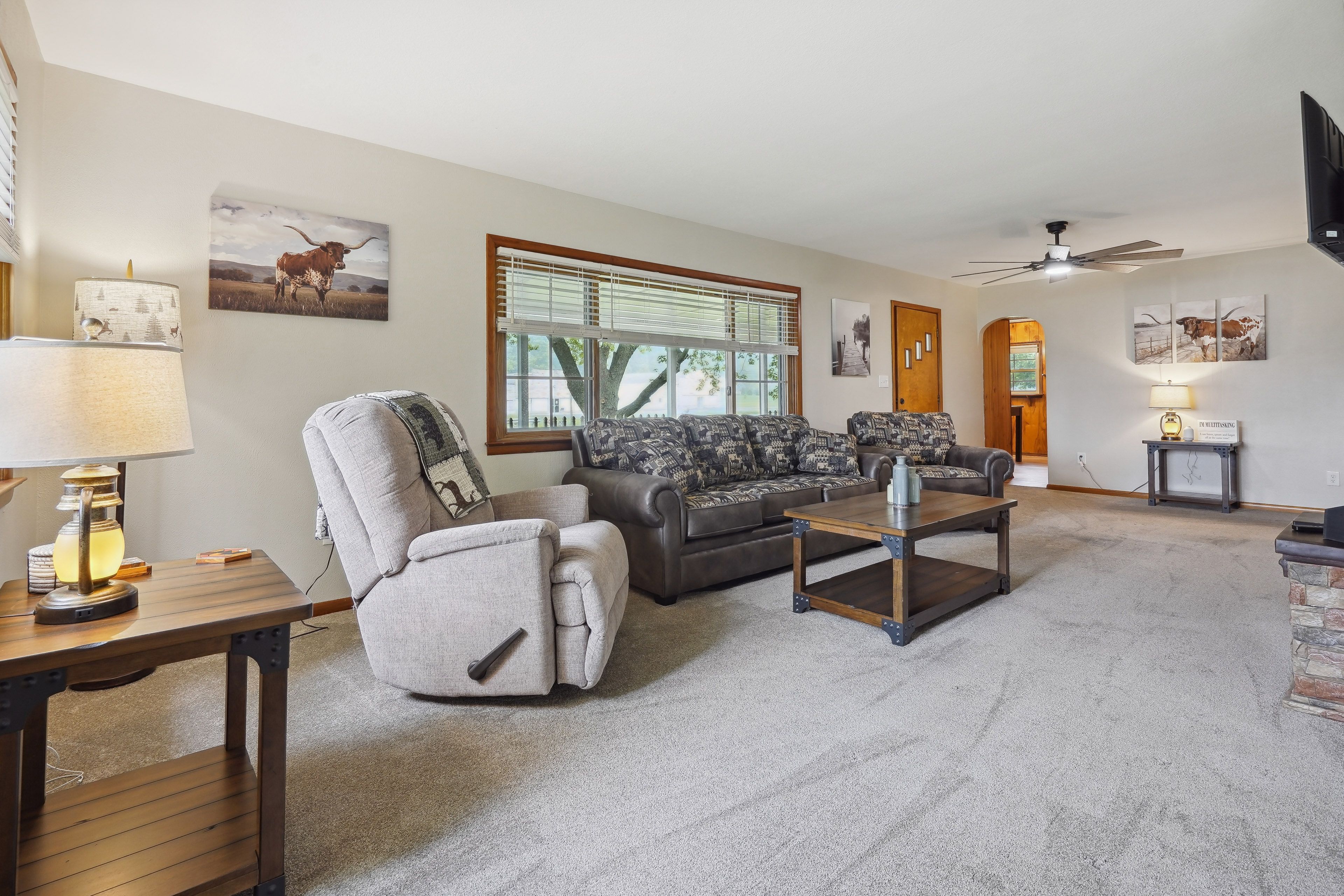 Living Room | Free WiFi | Smart TV w/ Cable | Electric Fireplace