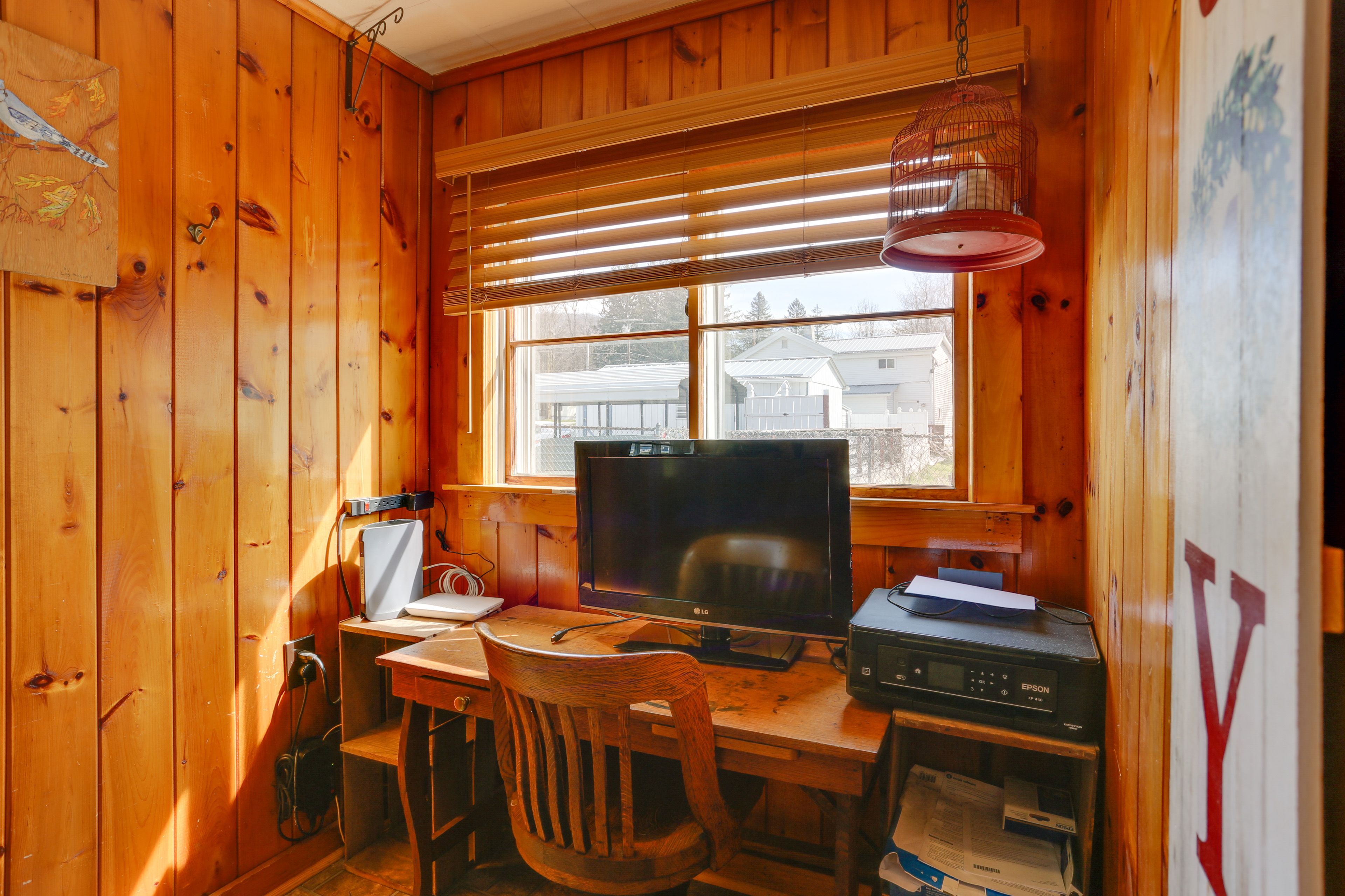 Office | Dedicated Workspace