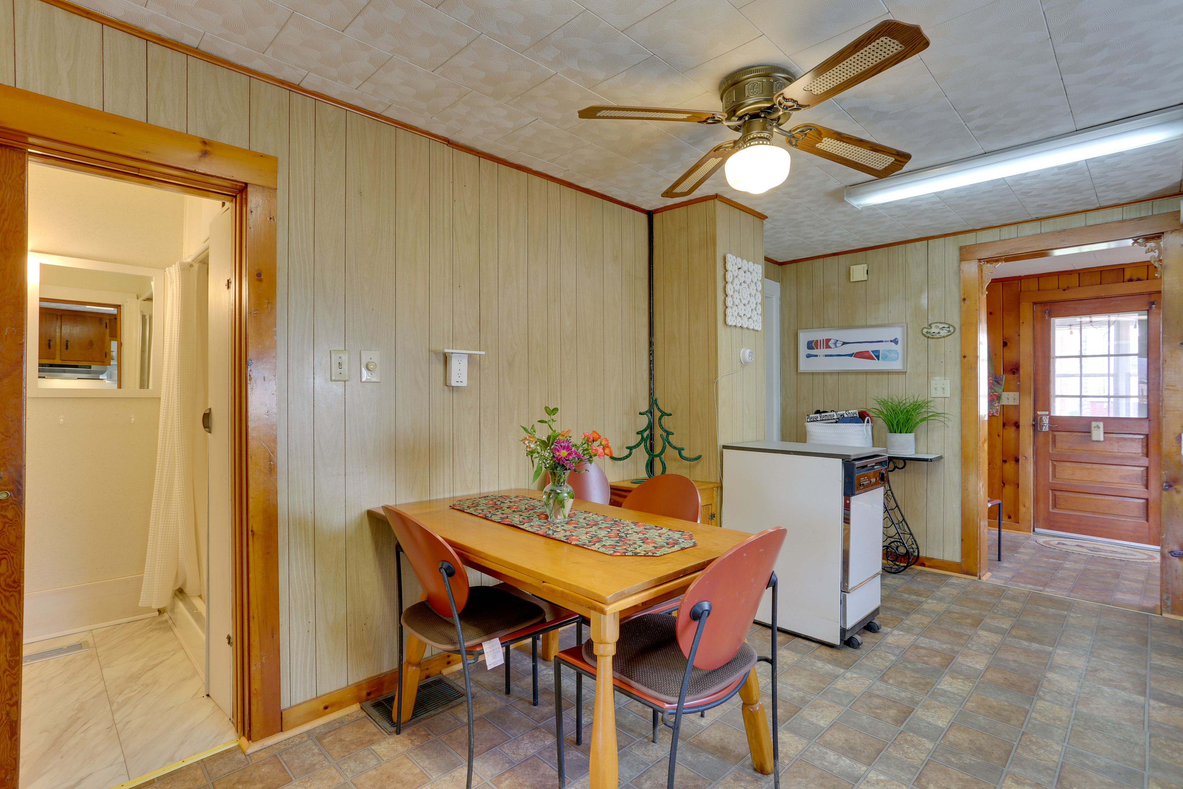 Dining Room | Fully Equipped Kitchen | Cooking Basics