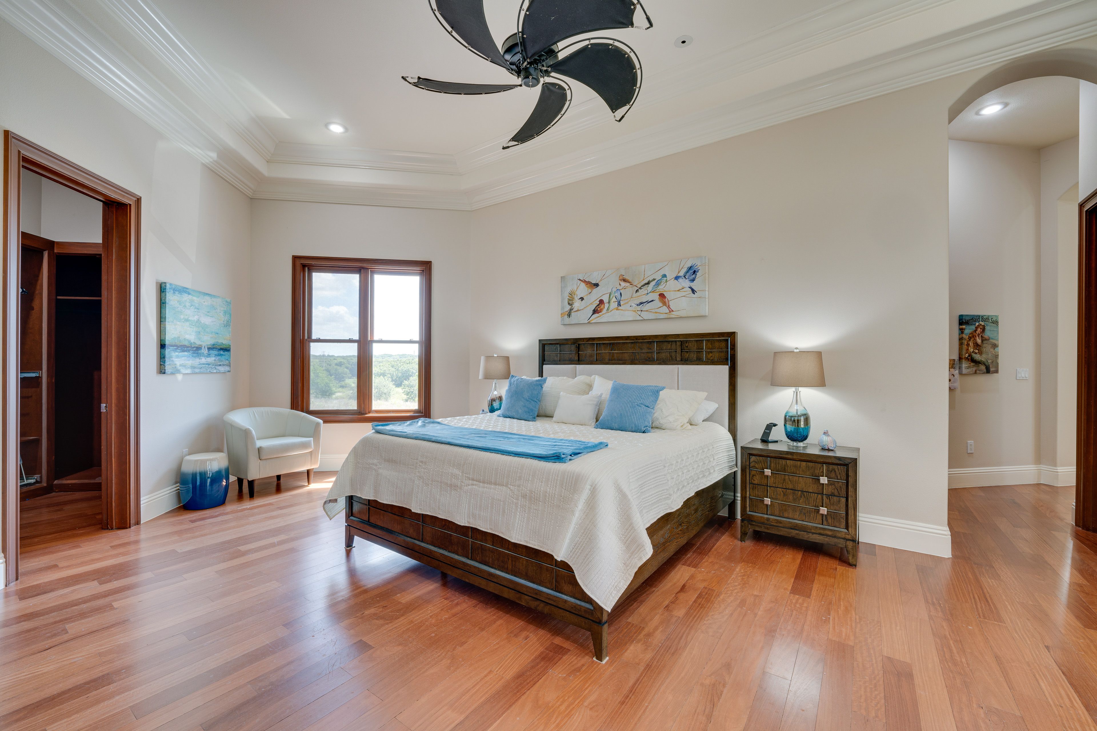 Bedroom 5 | King Bed | Smart TV