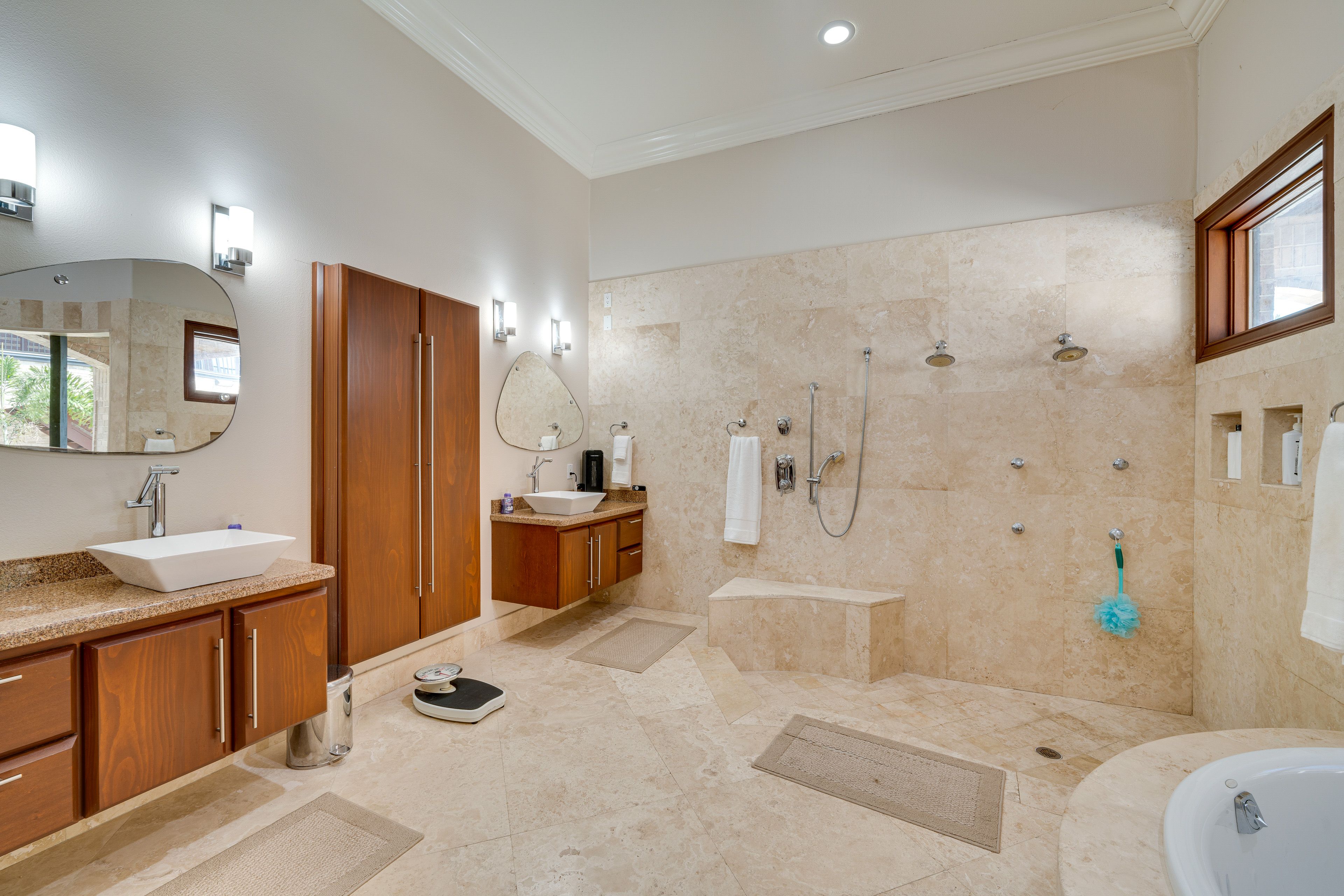Full Bath