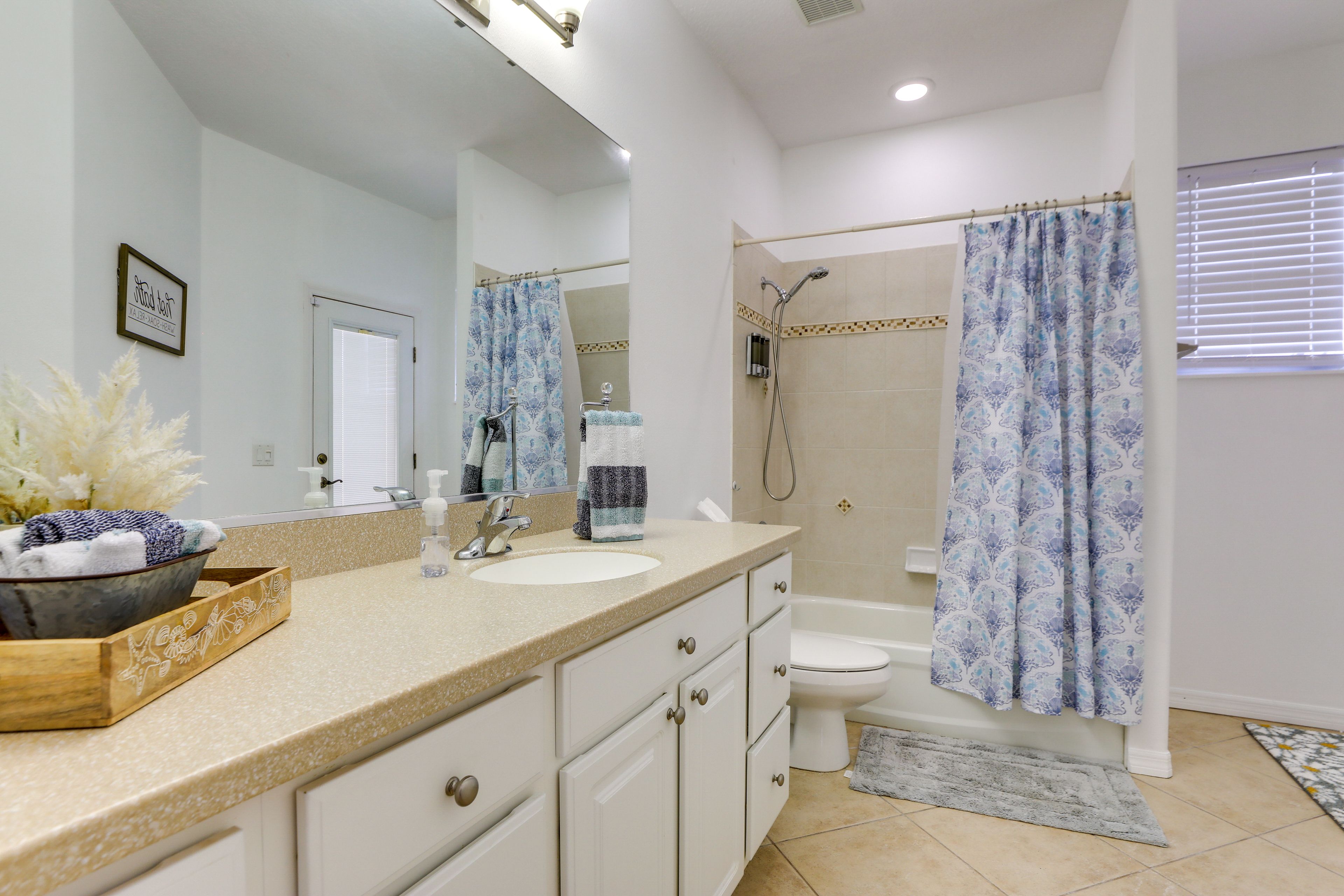 Full Bathroom