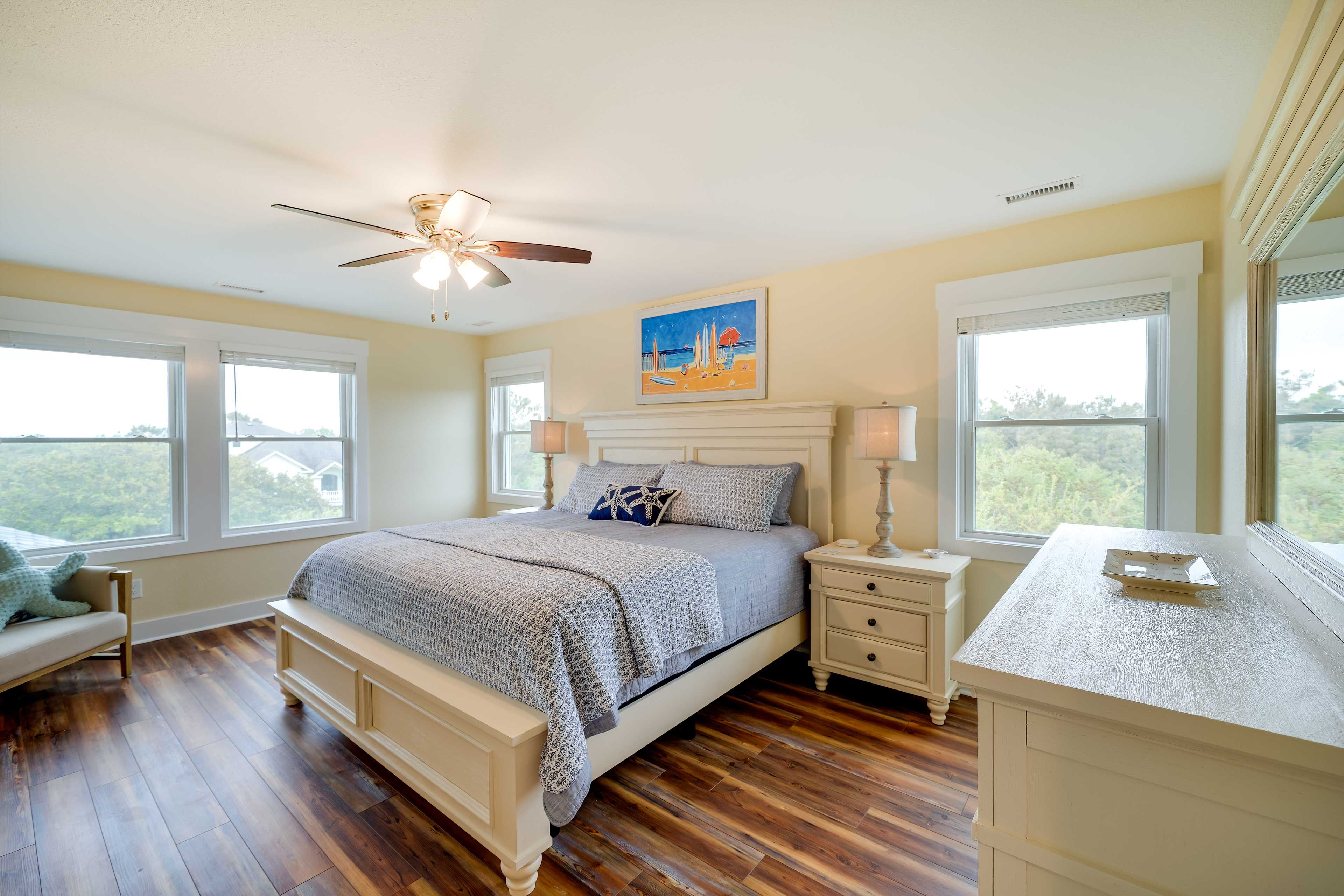 Bedroom 1 | King Bed | Smart TV w/ Cable | 2nd Floor