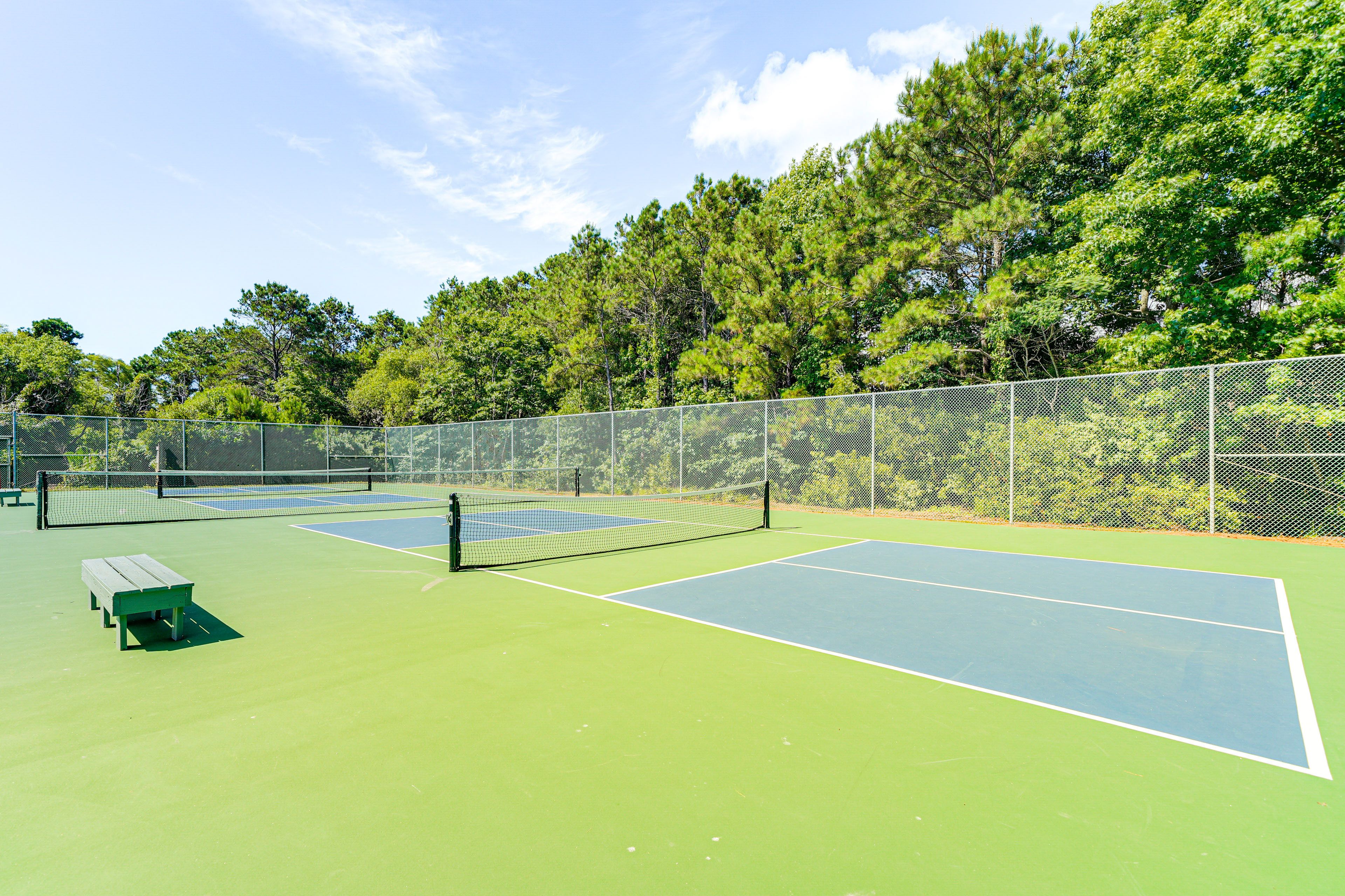 Tennis/Pickleball Courts