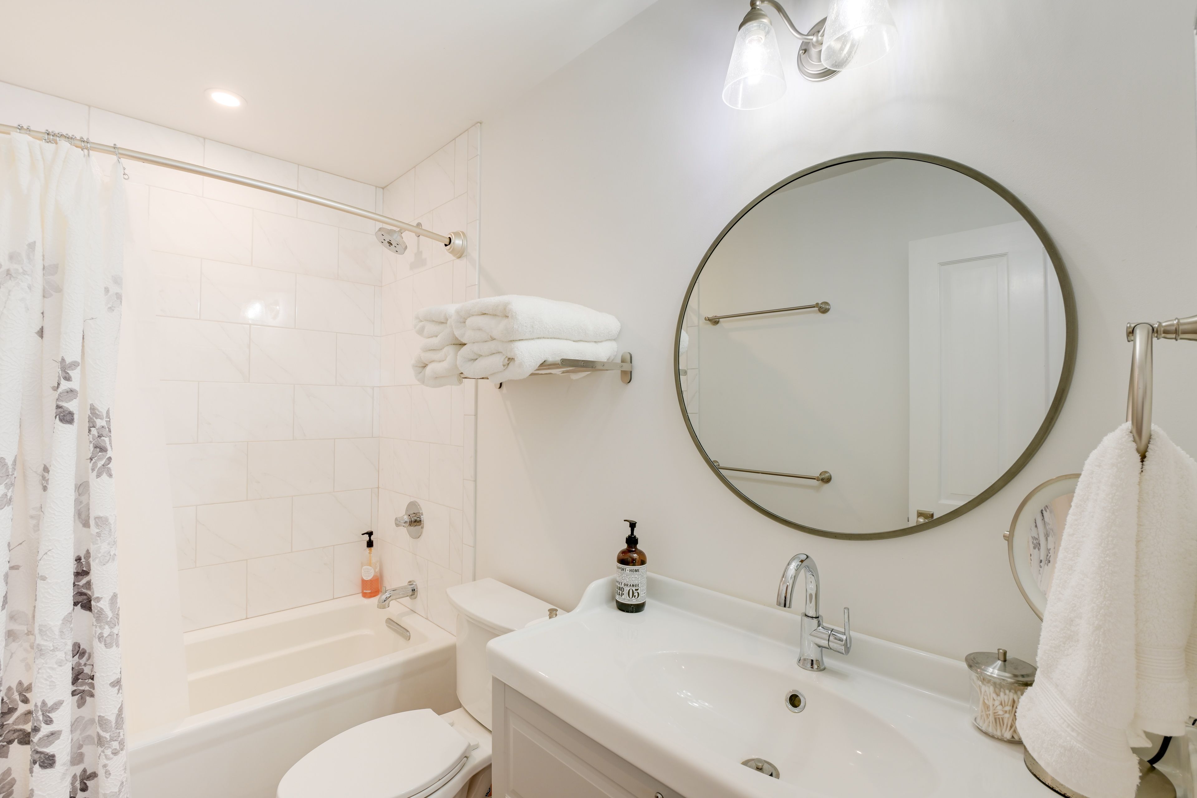 Bathroom | Towels Provided