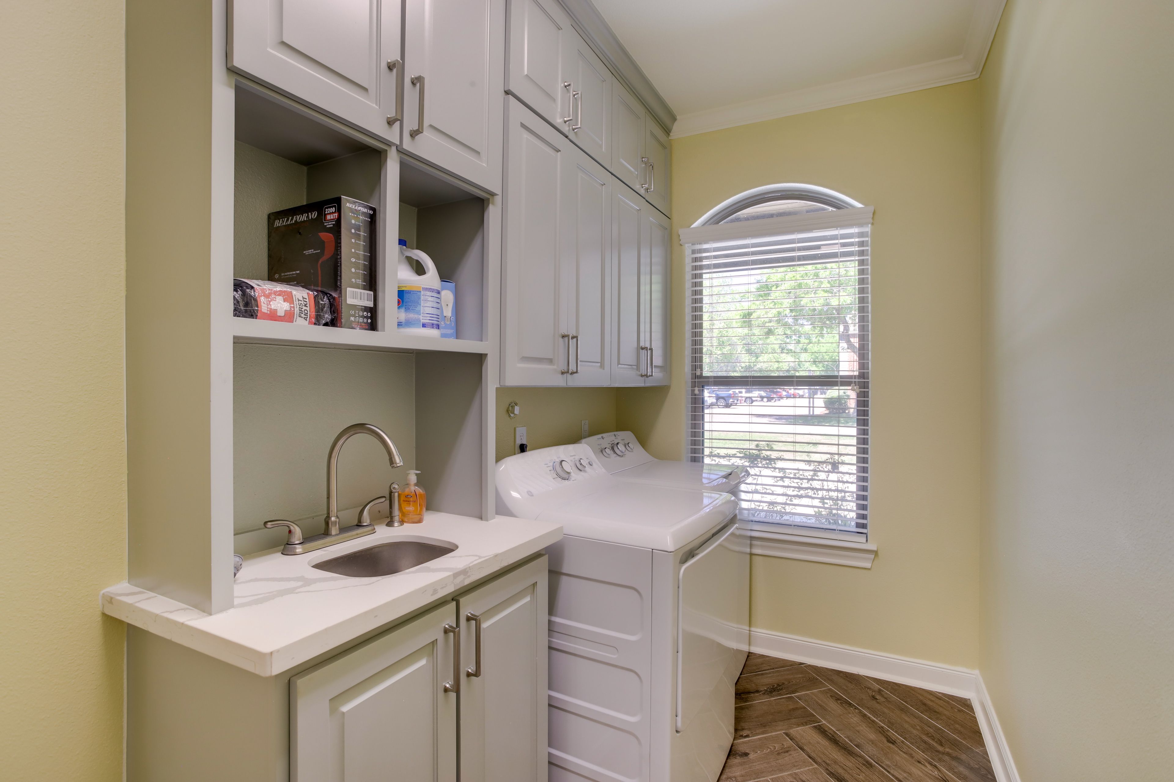 Laundry Area | Washer/Dryer | Hangers | Iron/Board | Trash Bags/Paper Towels