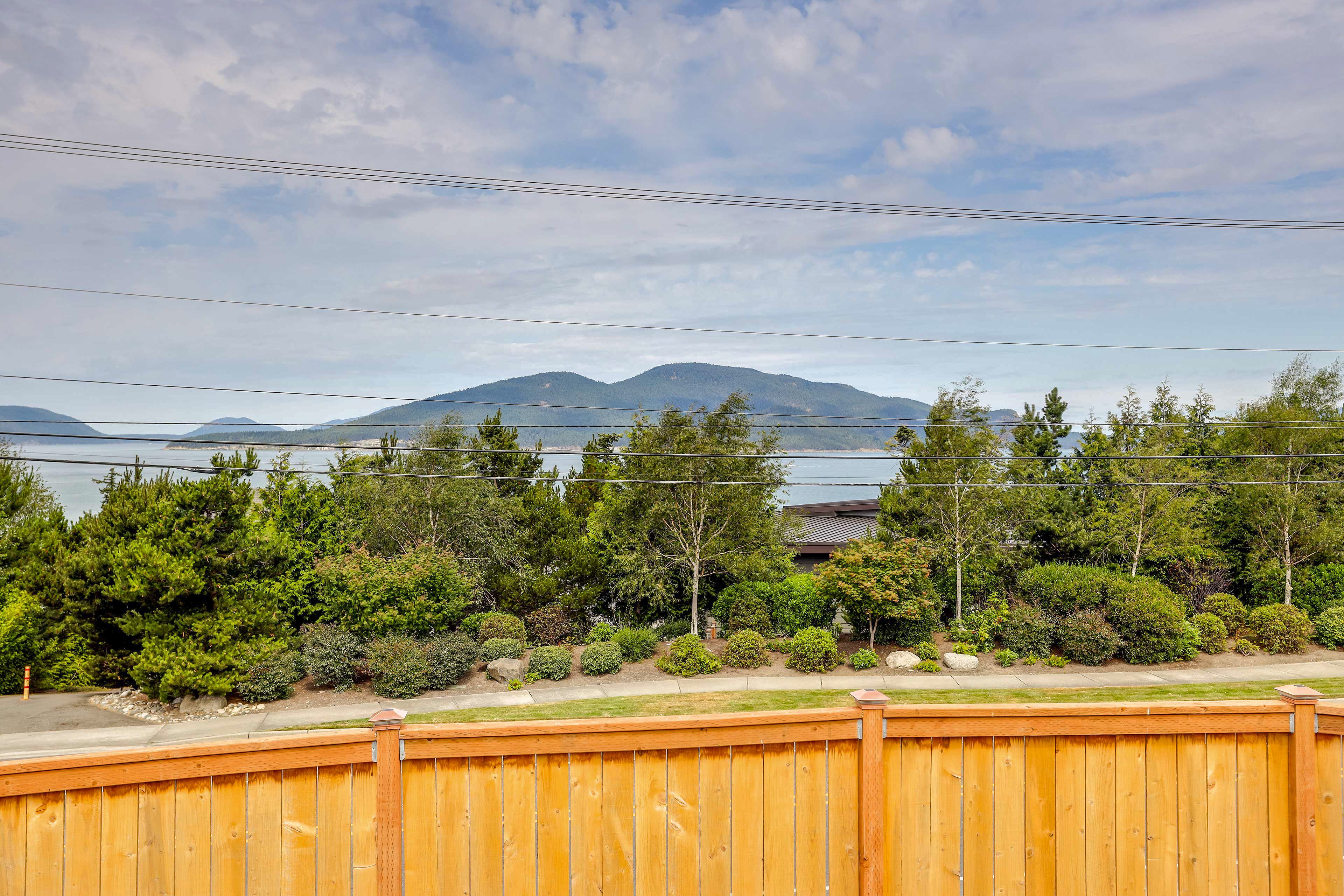 Apartment Exterior | Water Views